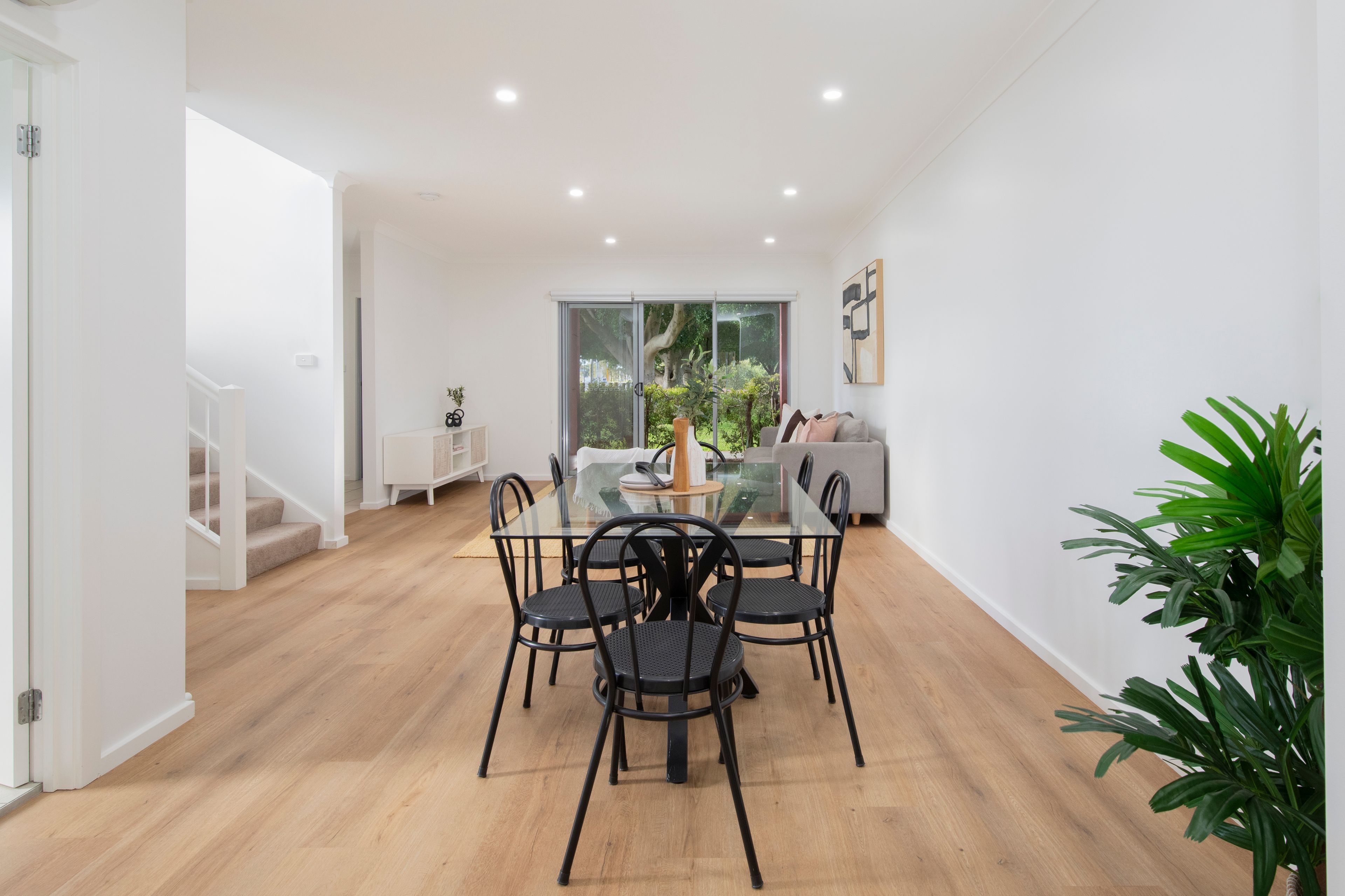 44/233 Hannell Street — photo 3 of 23