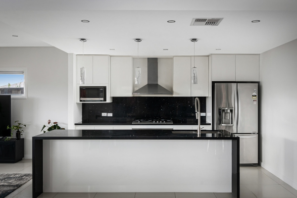 83 Alex Avenue — photo 4 of 11