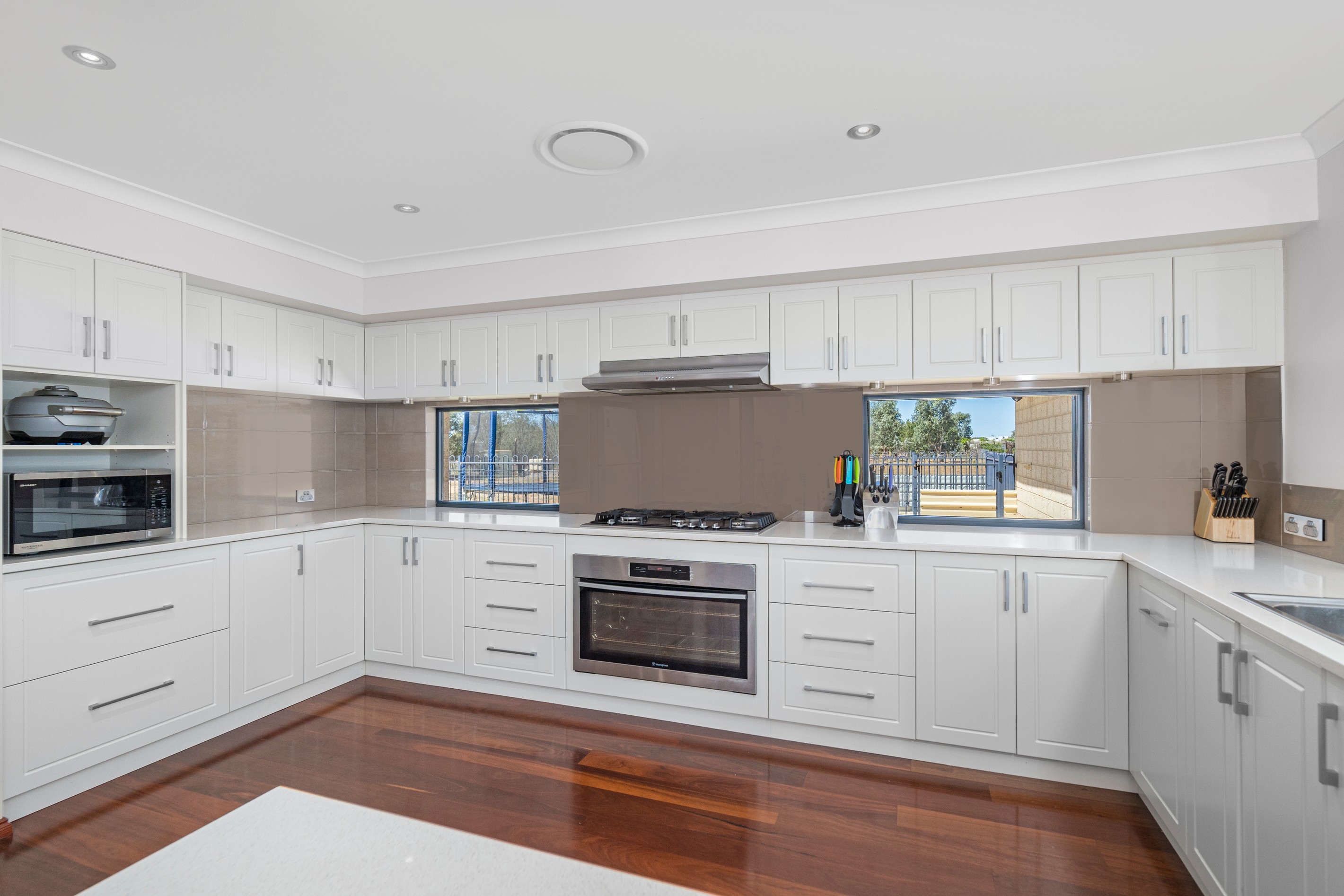 8 Lincoln Street, Deepdale, WA 6532