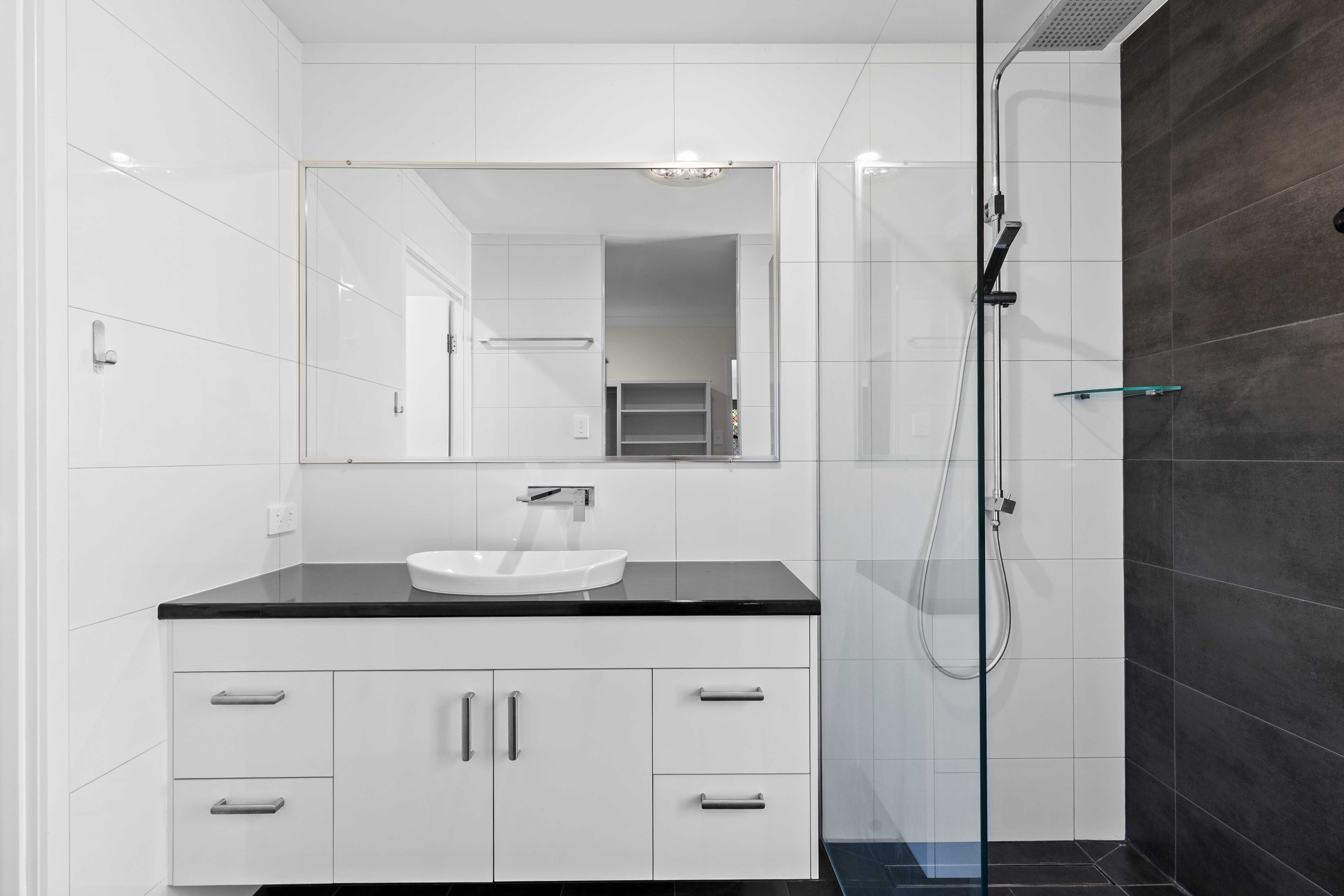62 Cheyne Circuit — photo 9 of 22