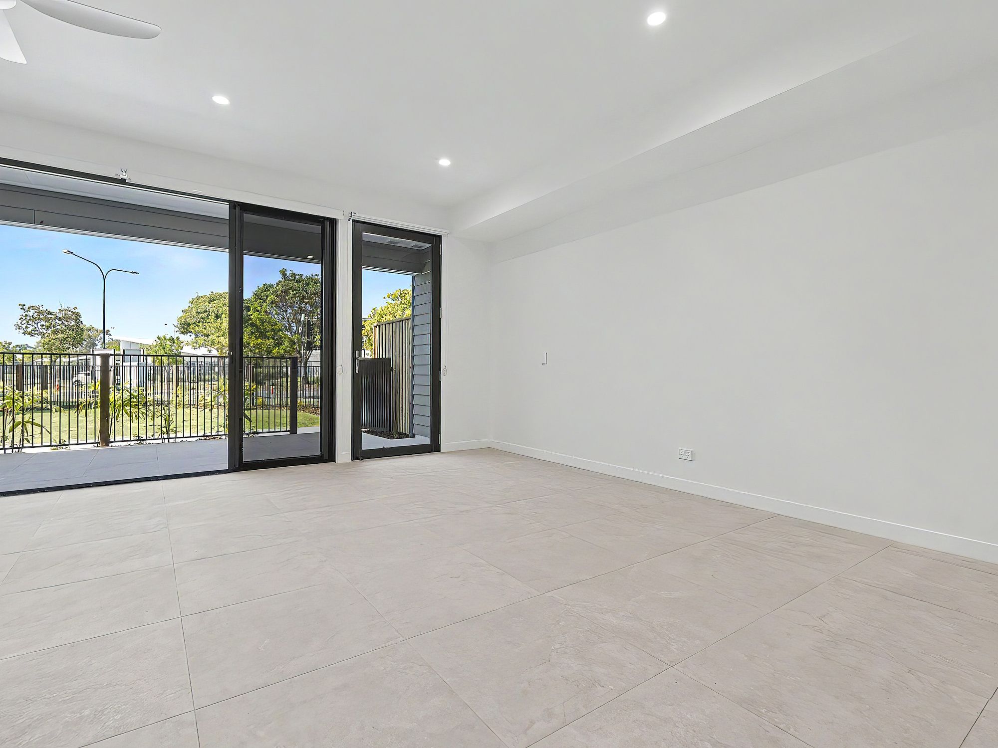 23/22 Freshwater Street — photo 4 of 14