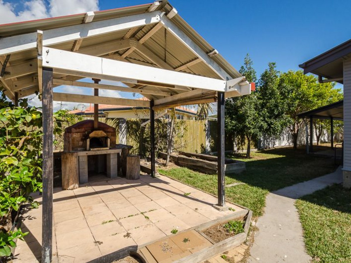 19 Moura Crescent, Barney Point, QLD 4680