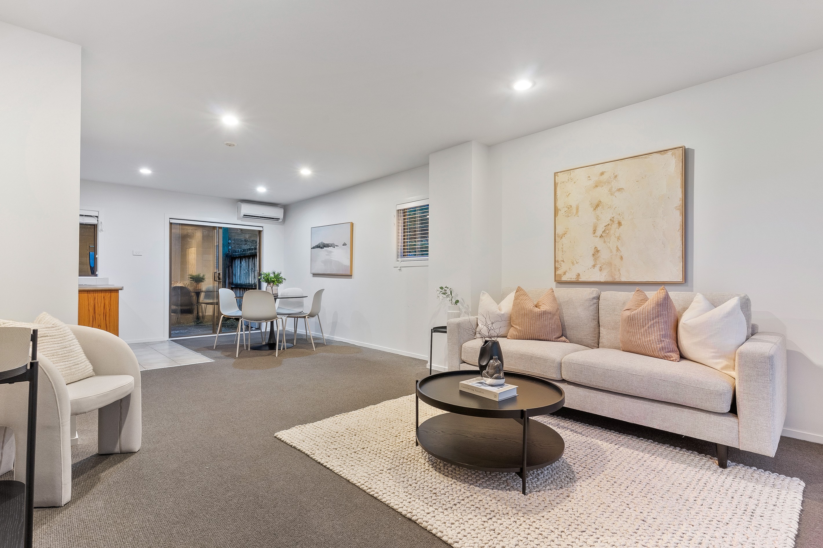 13/17 Georgia Terrace, Albany, North Shore City