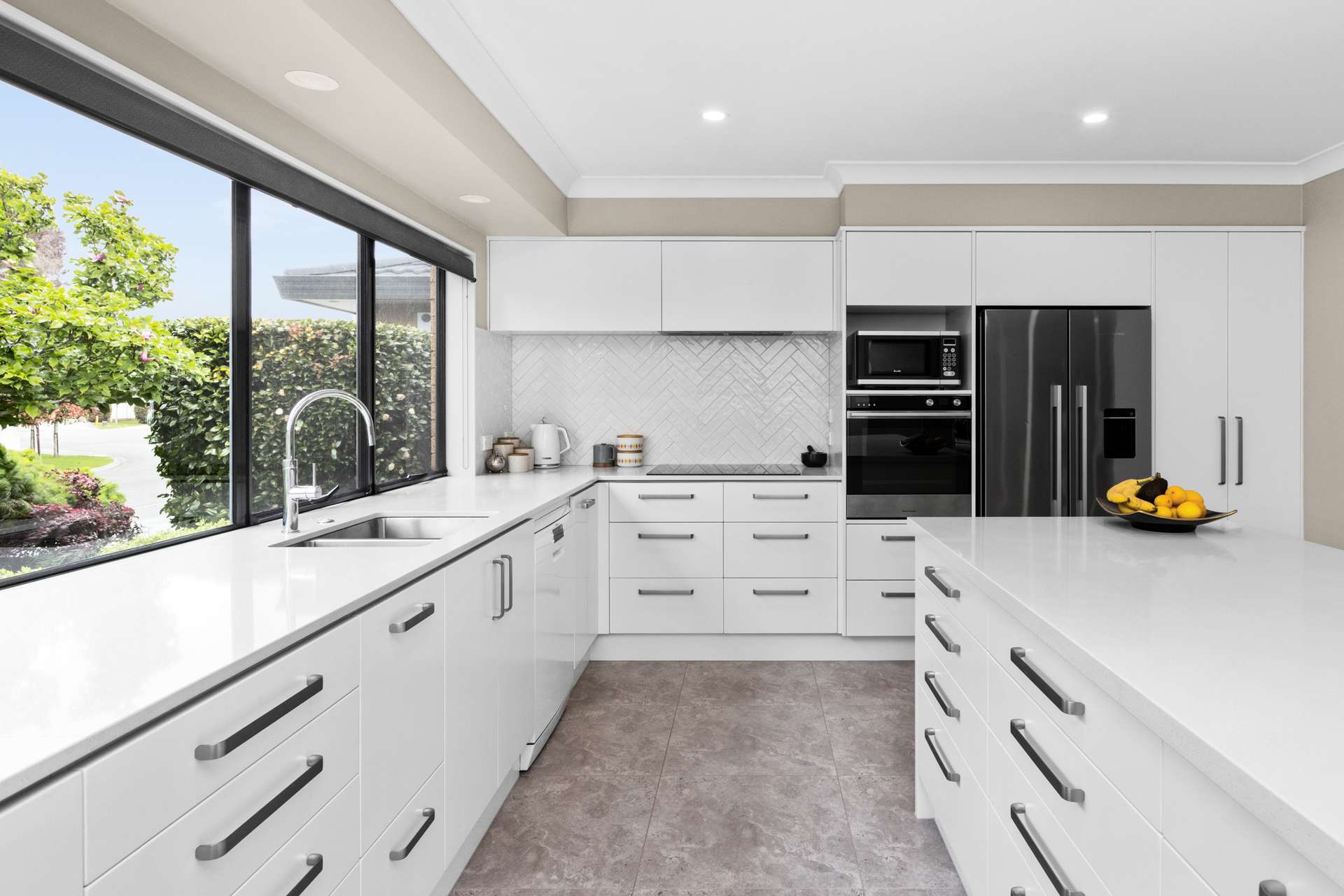 126 Avenue Road photo 4