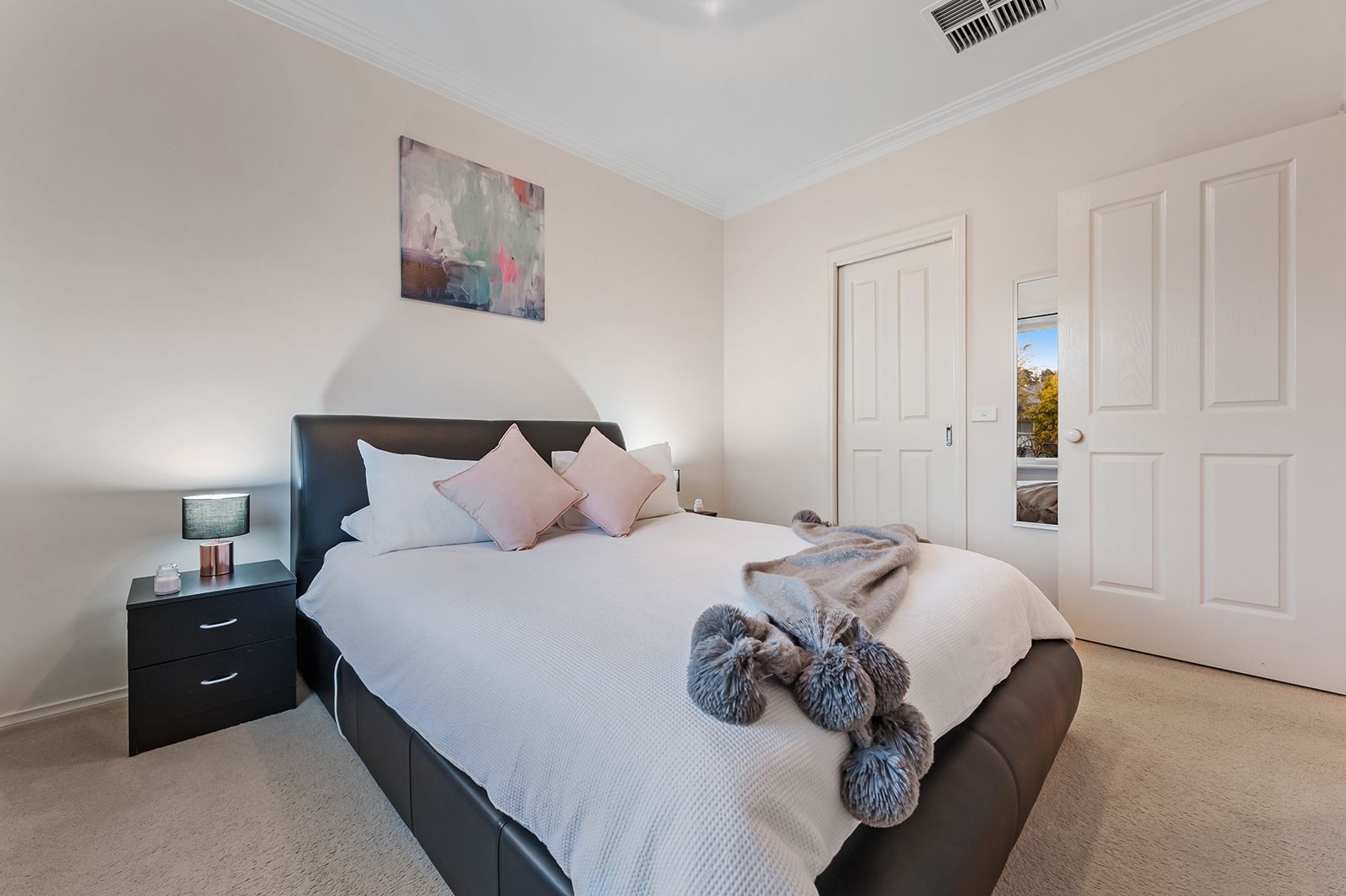 21 Gainsborough Drive, Craigieburn, VIC 3064