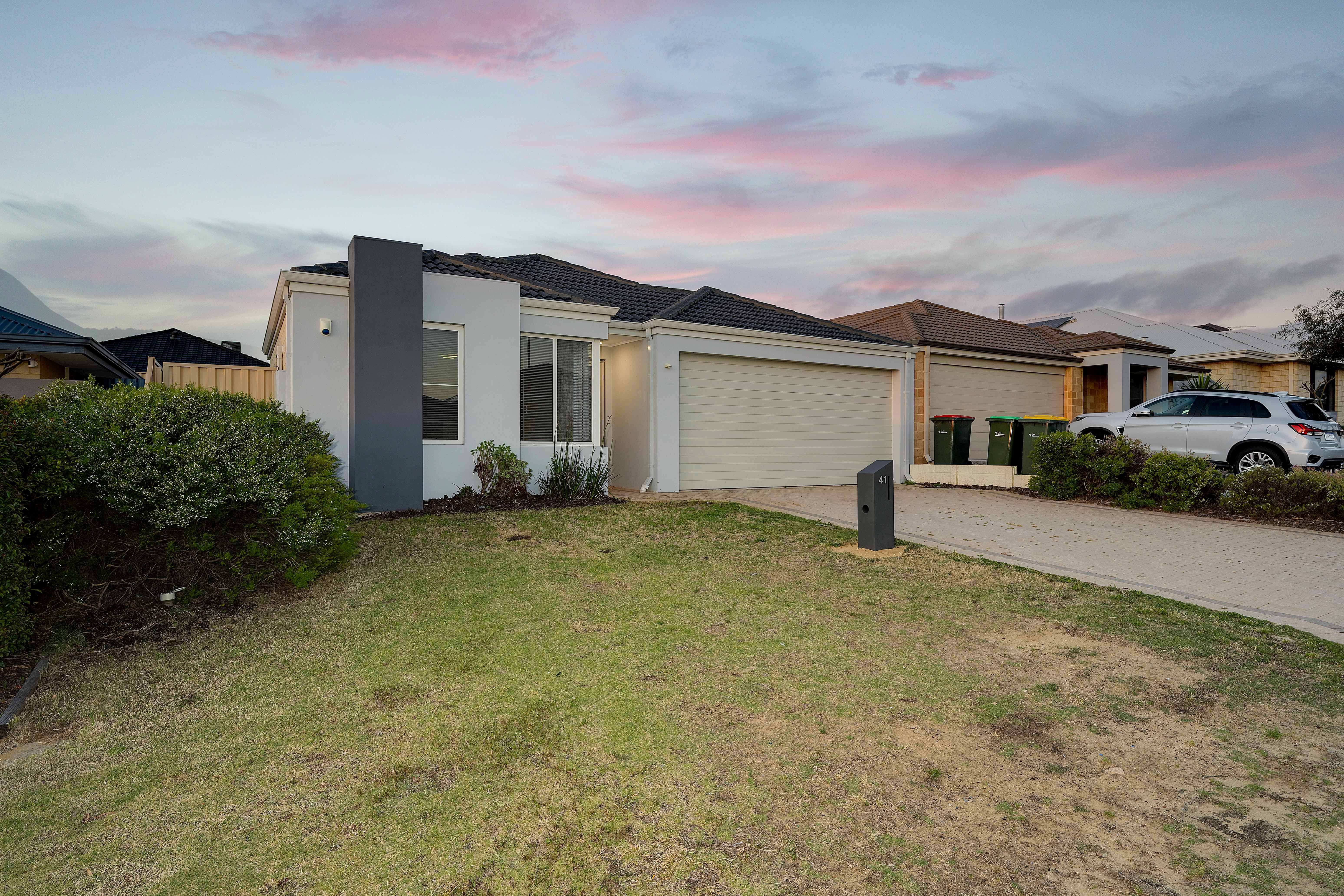 41 Oakbank Crescent — photo from Ray White Northern Coast