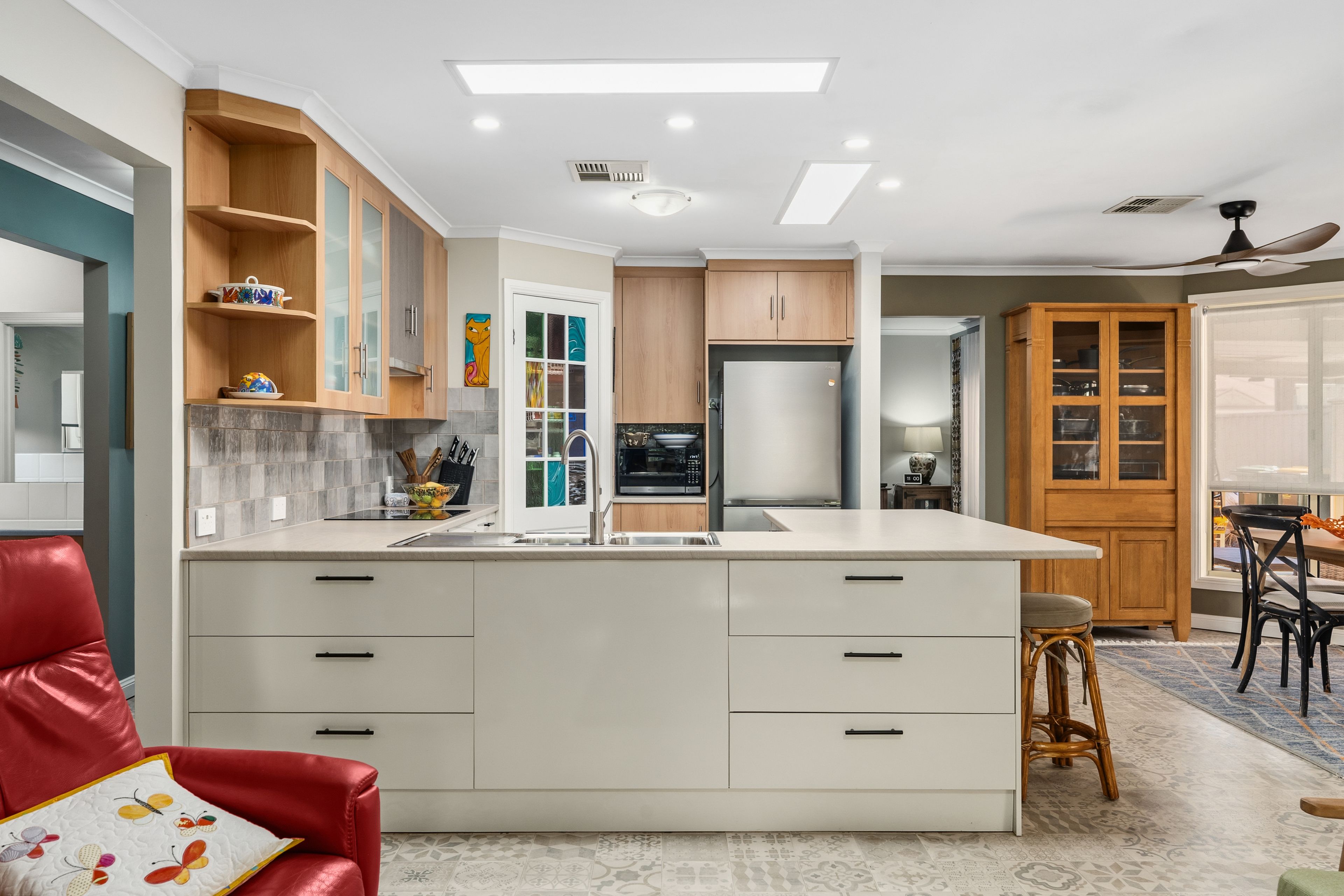 71 Rose Crescent — photo 16 of 30