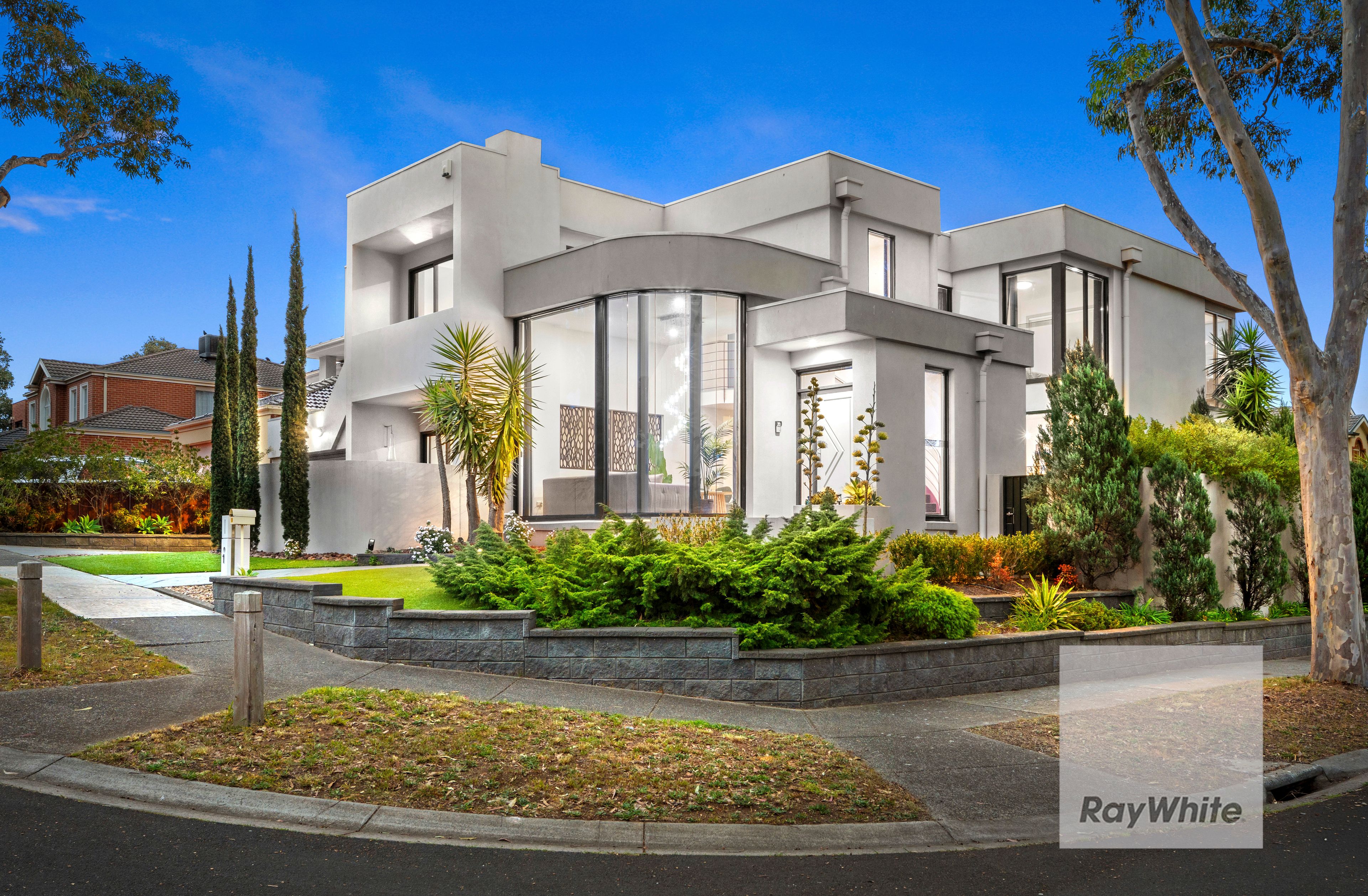 1 Gum Grove — photo from Ray White Bundoora