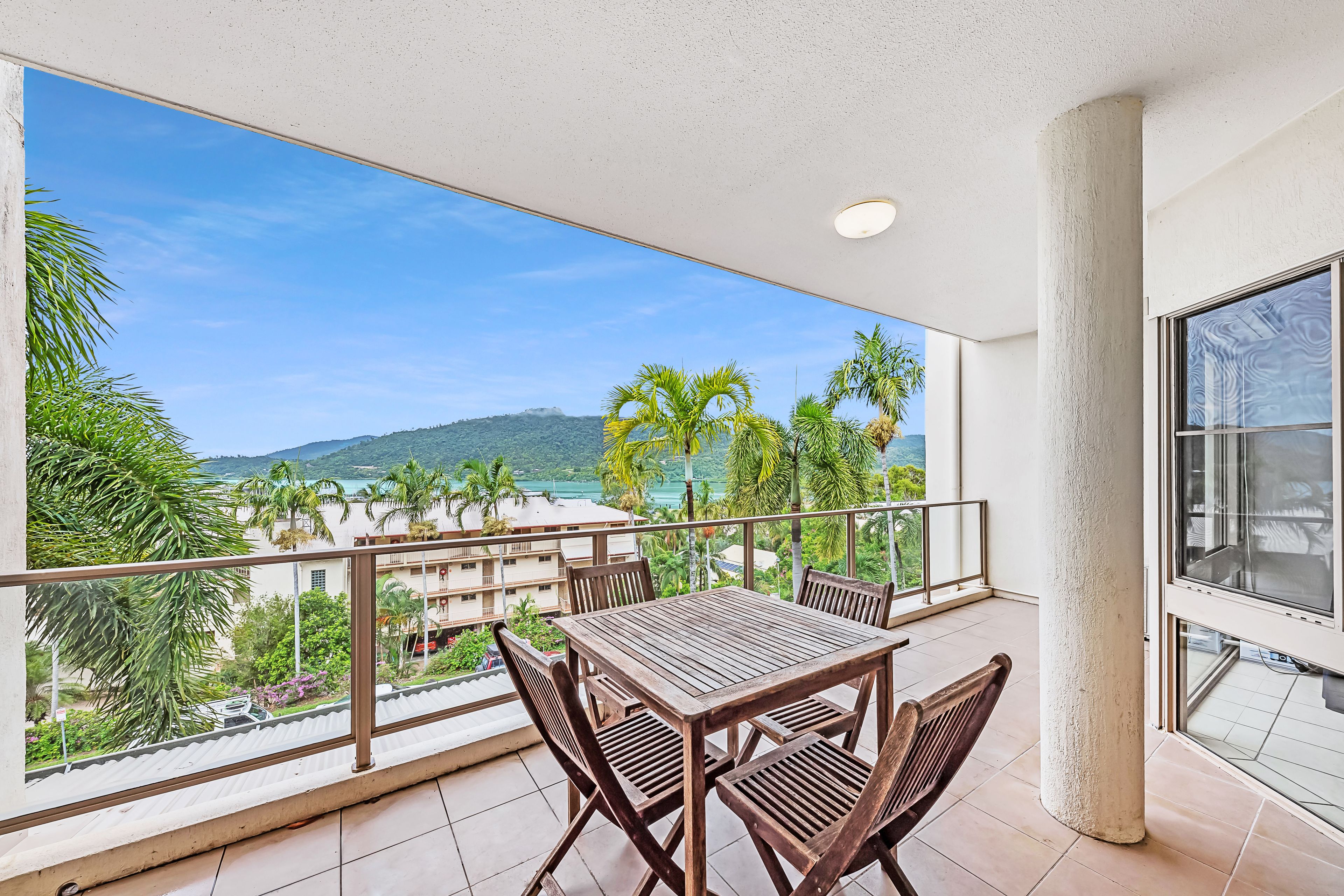 2/15 Hermitage Drive, Airlie Beach QLD 4802