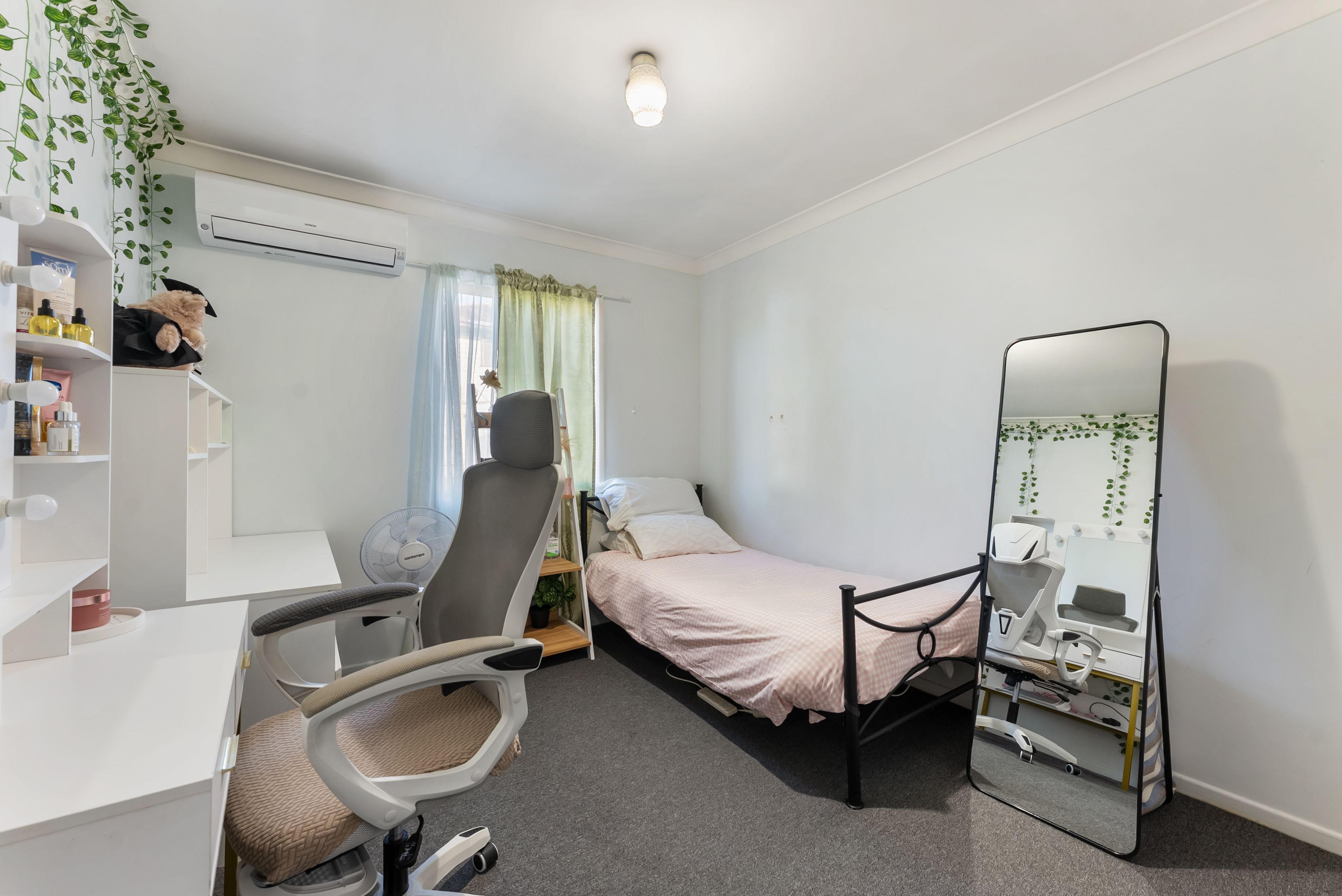 2365 Sandgate Road — photo 8 of 18