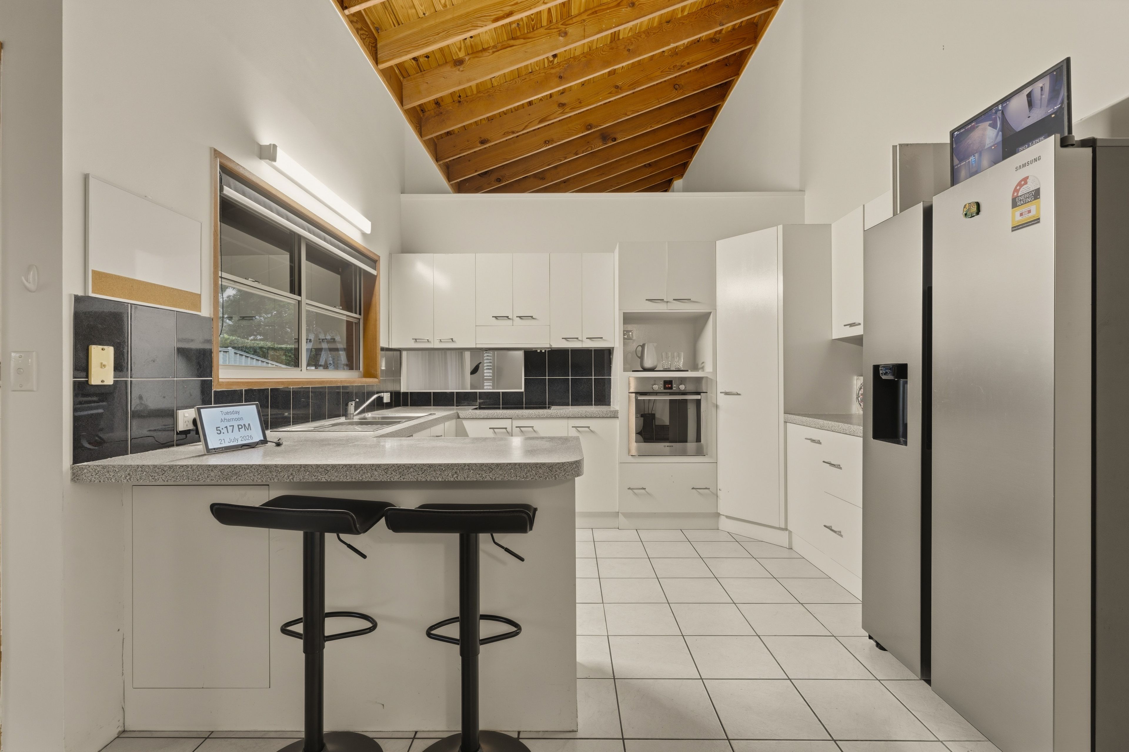 64 Oakleaf Street — photo 10 of 17