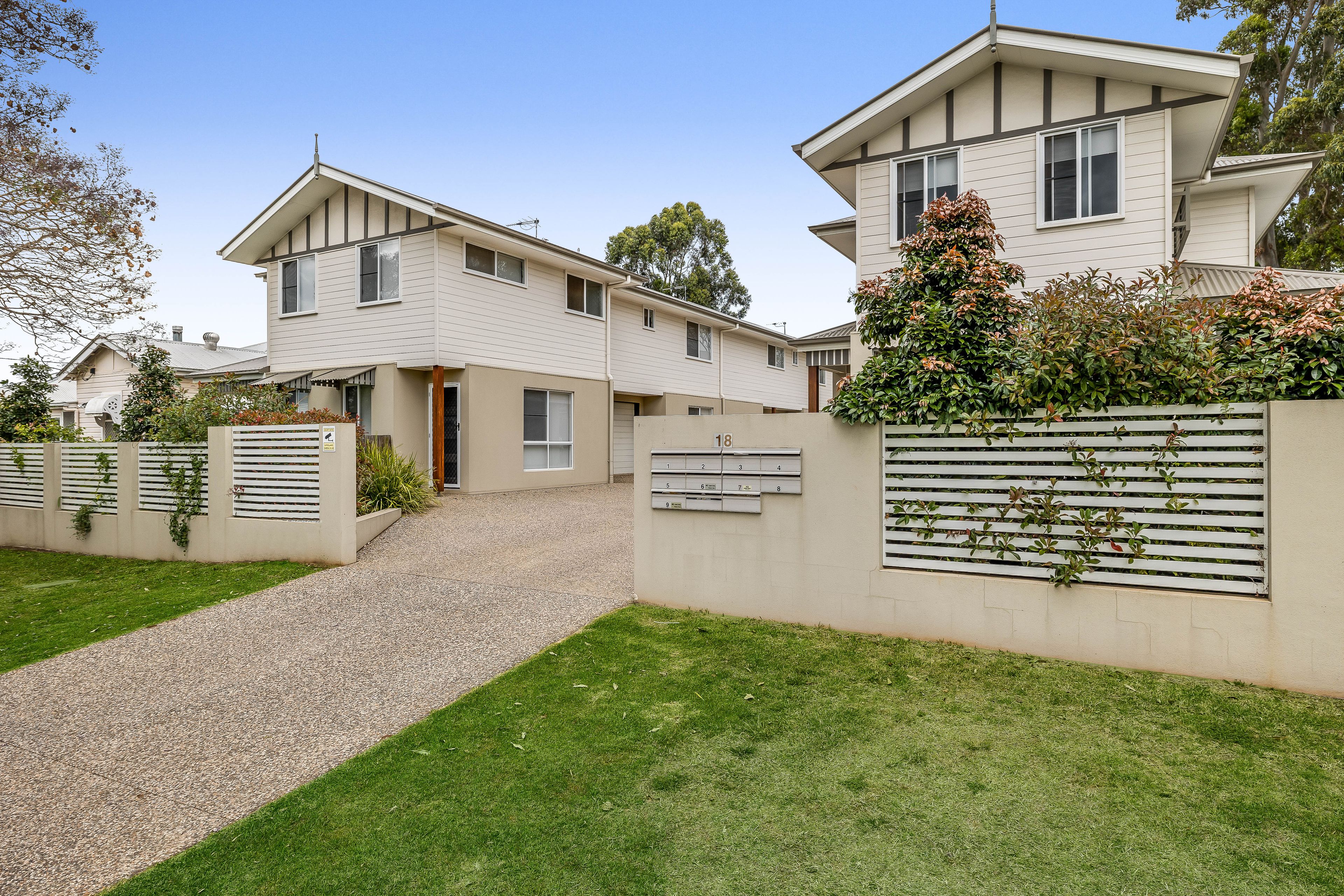 Unit 2/18 Victory Street, Newtown, QLD 4350
