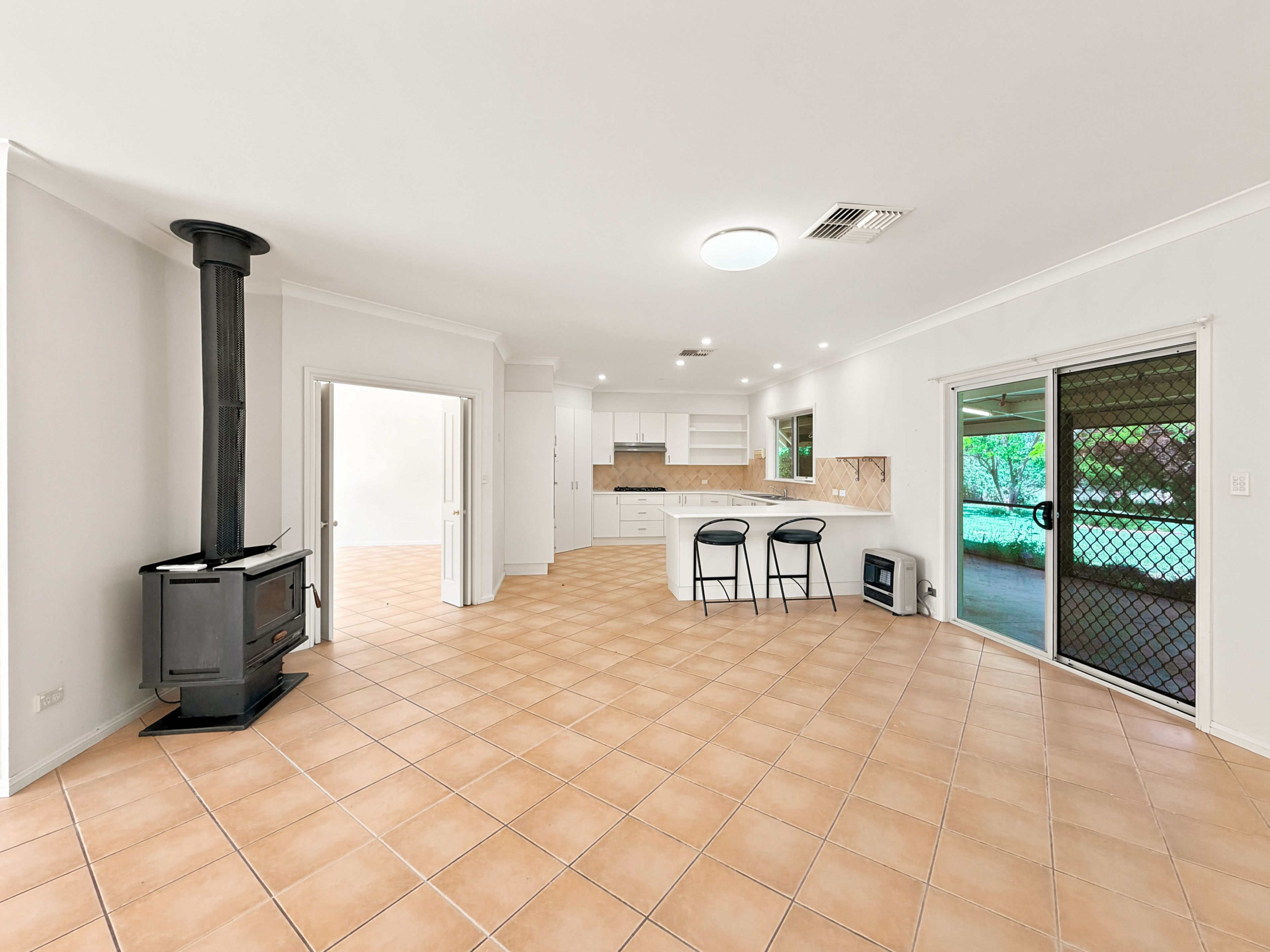 220 Macquarie View Road — photo 6 of 20