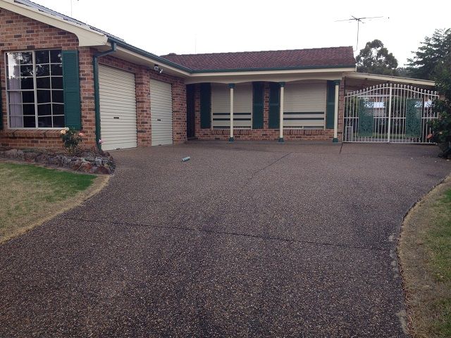 17 Falmer Street, Abbotsbury, NSW 2176
