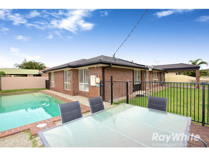 2 BARNARD Street, Biggera Waters, QLD 4216
