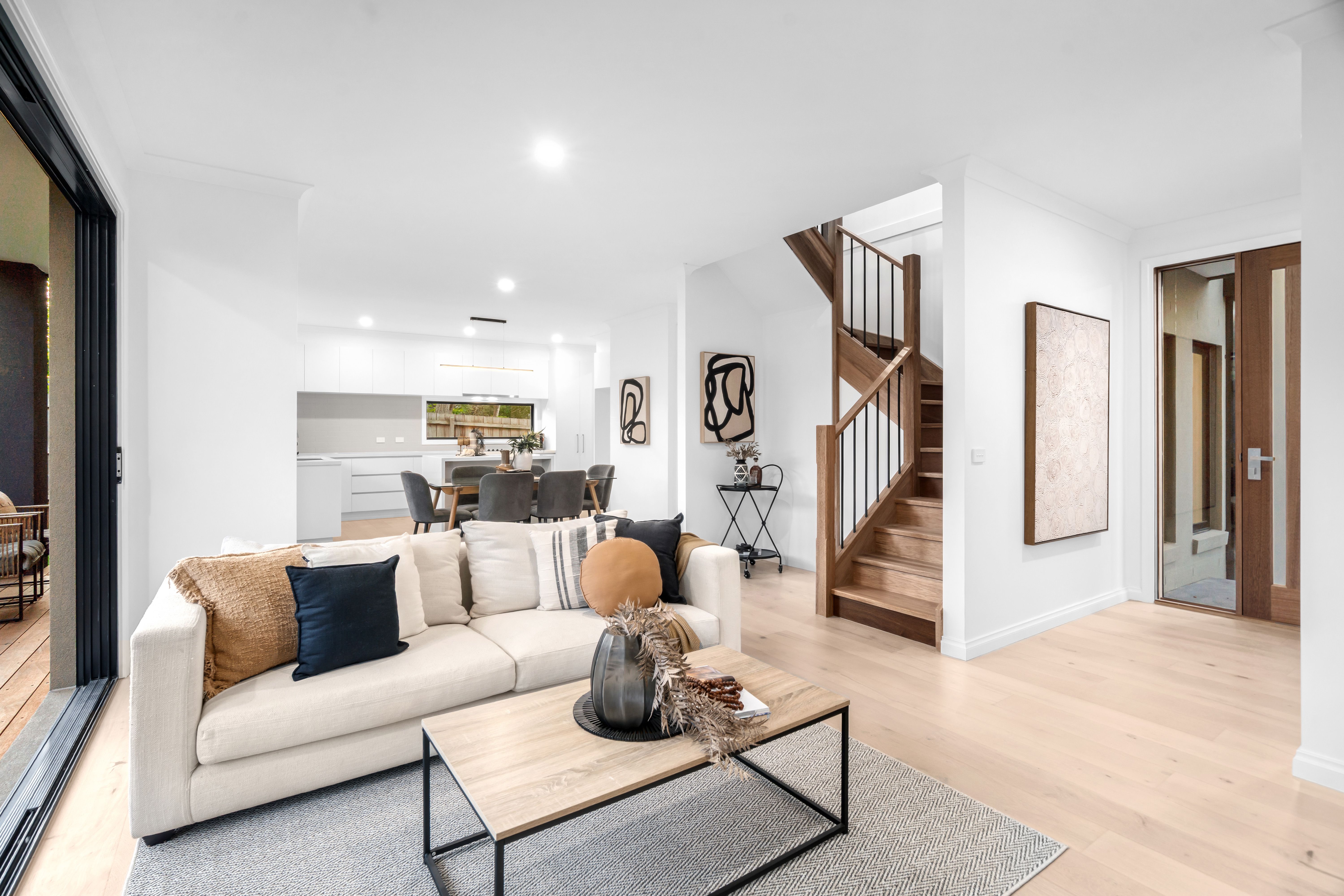 3/2 Belmont Road West, Croydon South, VIC 3136