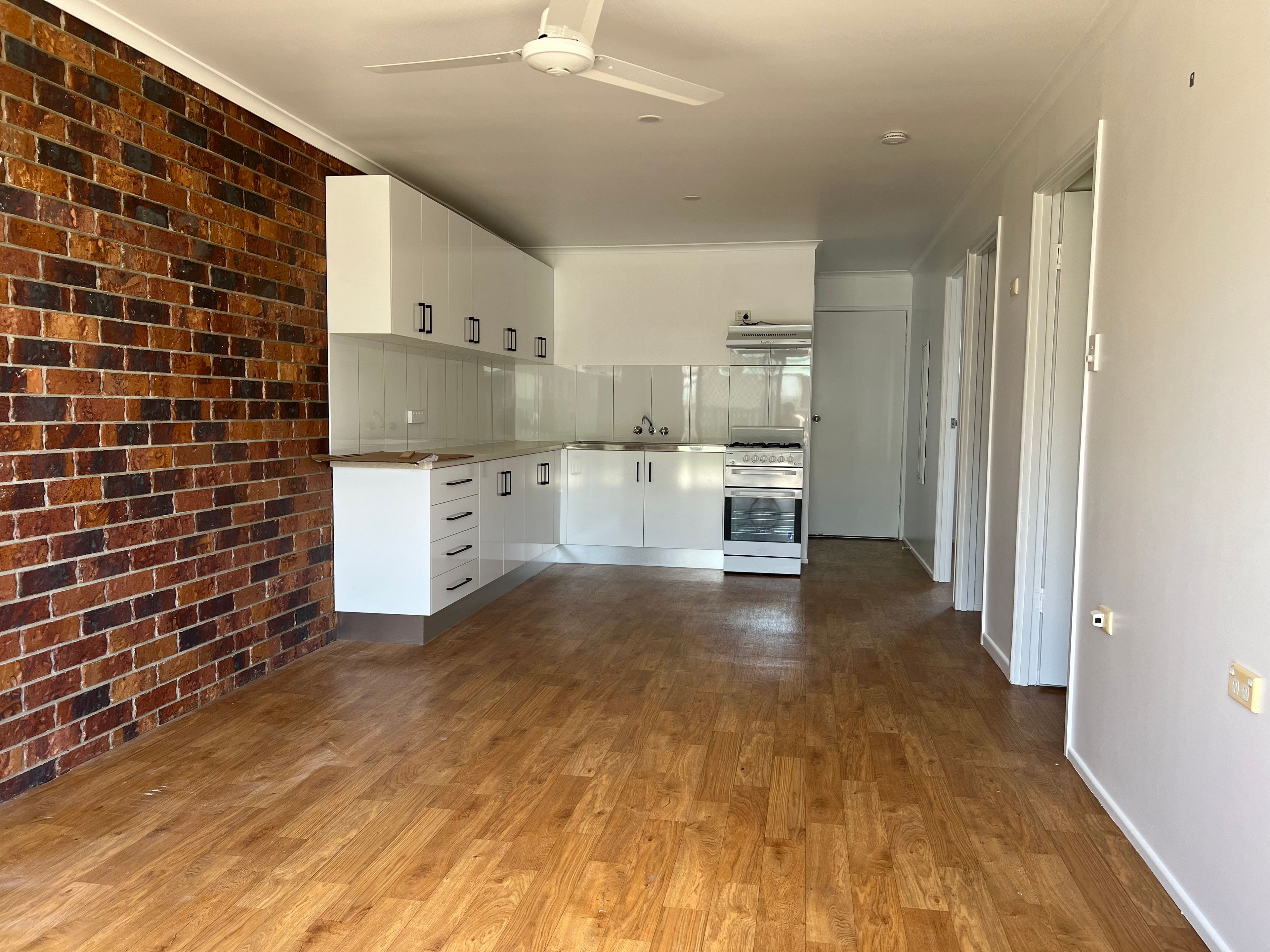 2/198 Cambridge Street, Granville, QLD 4650