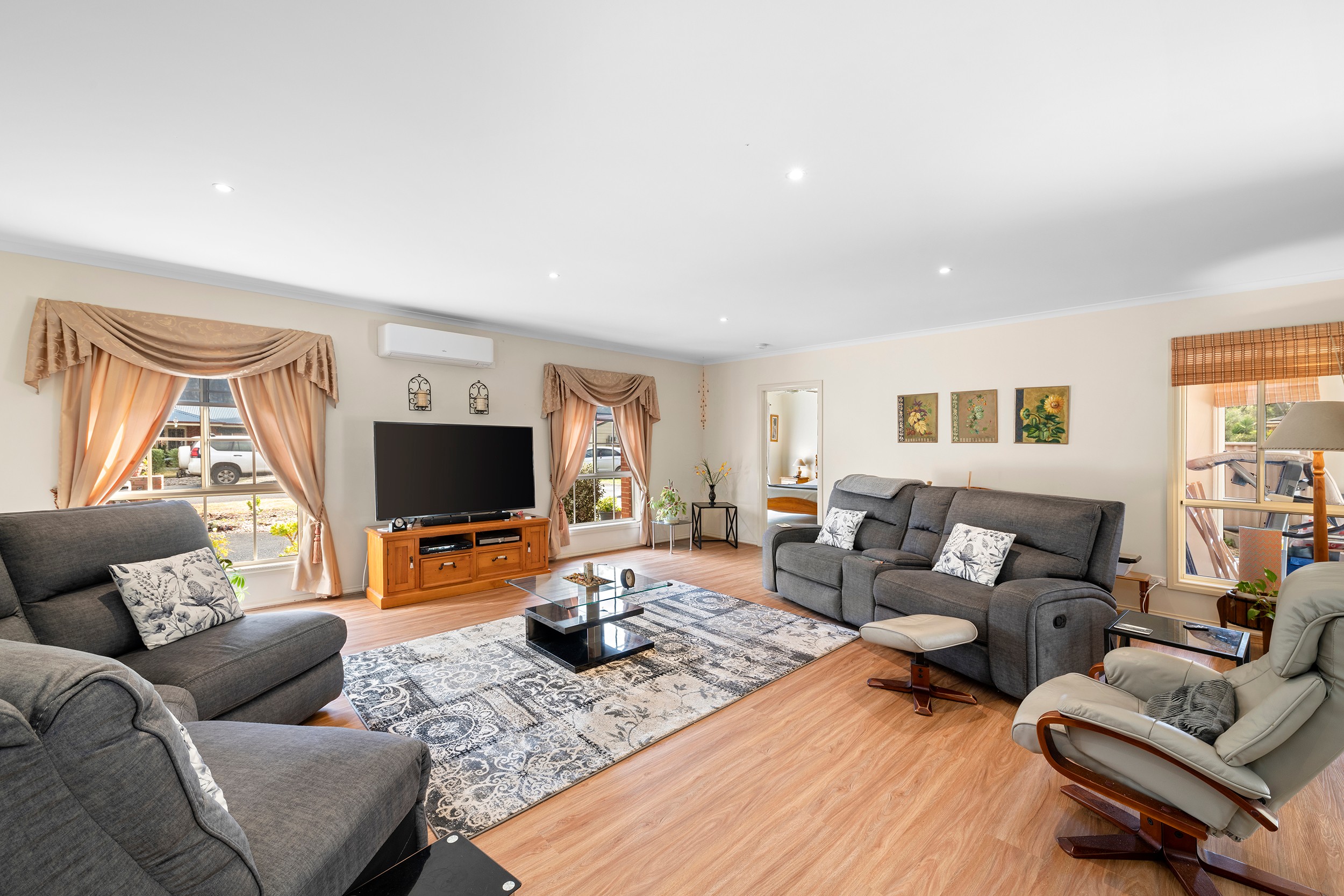 25 Wattle Drive, Heathcote, VIC 3523