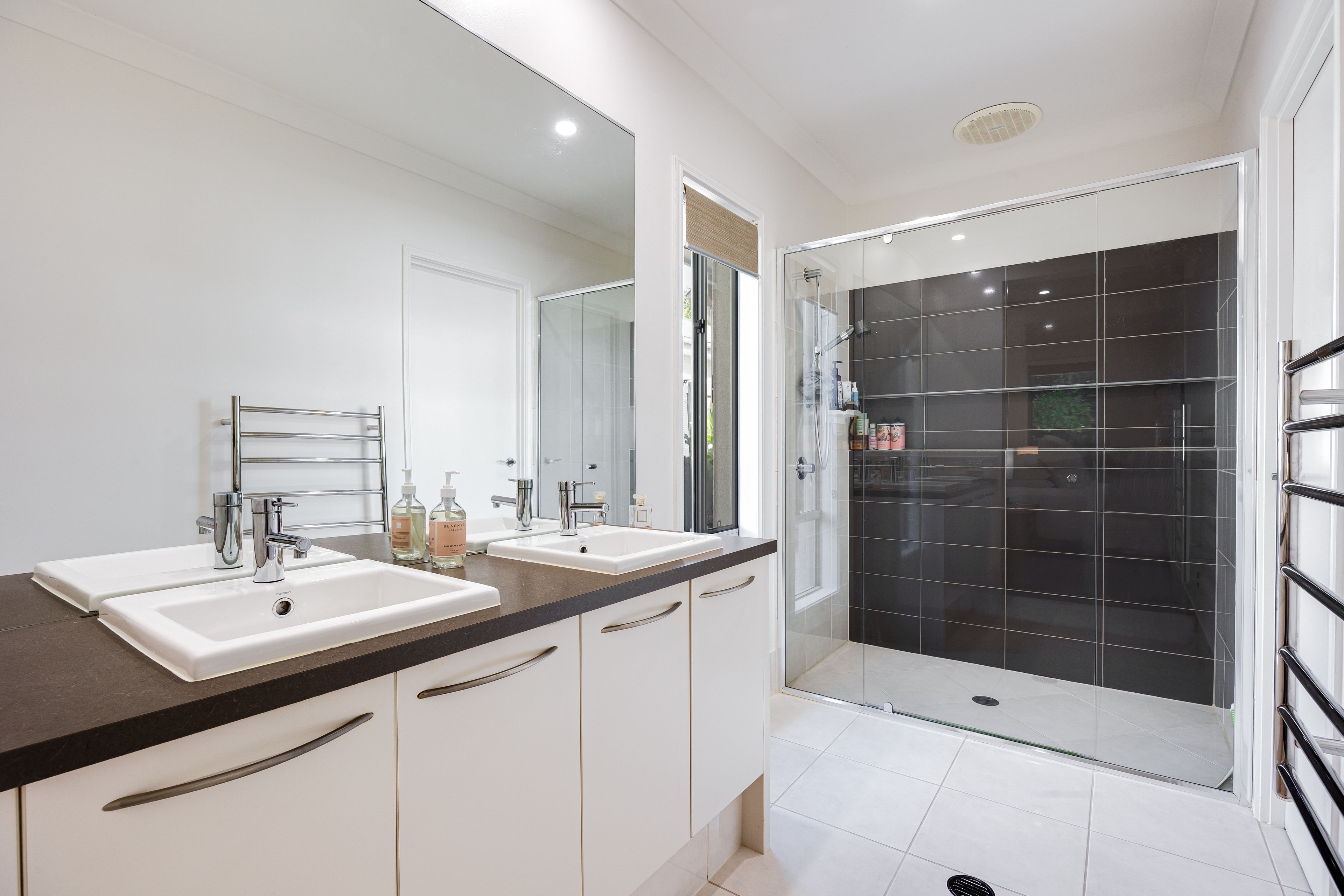 7 Flooded Gum Court — photo 14 of 24