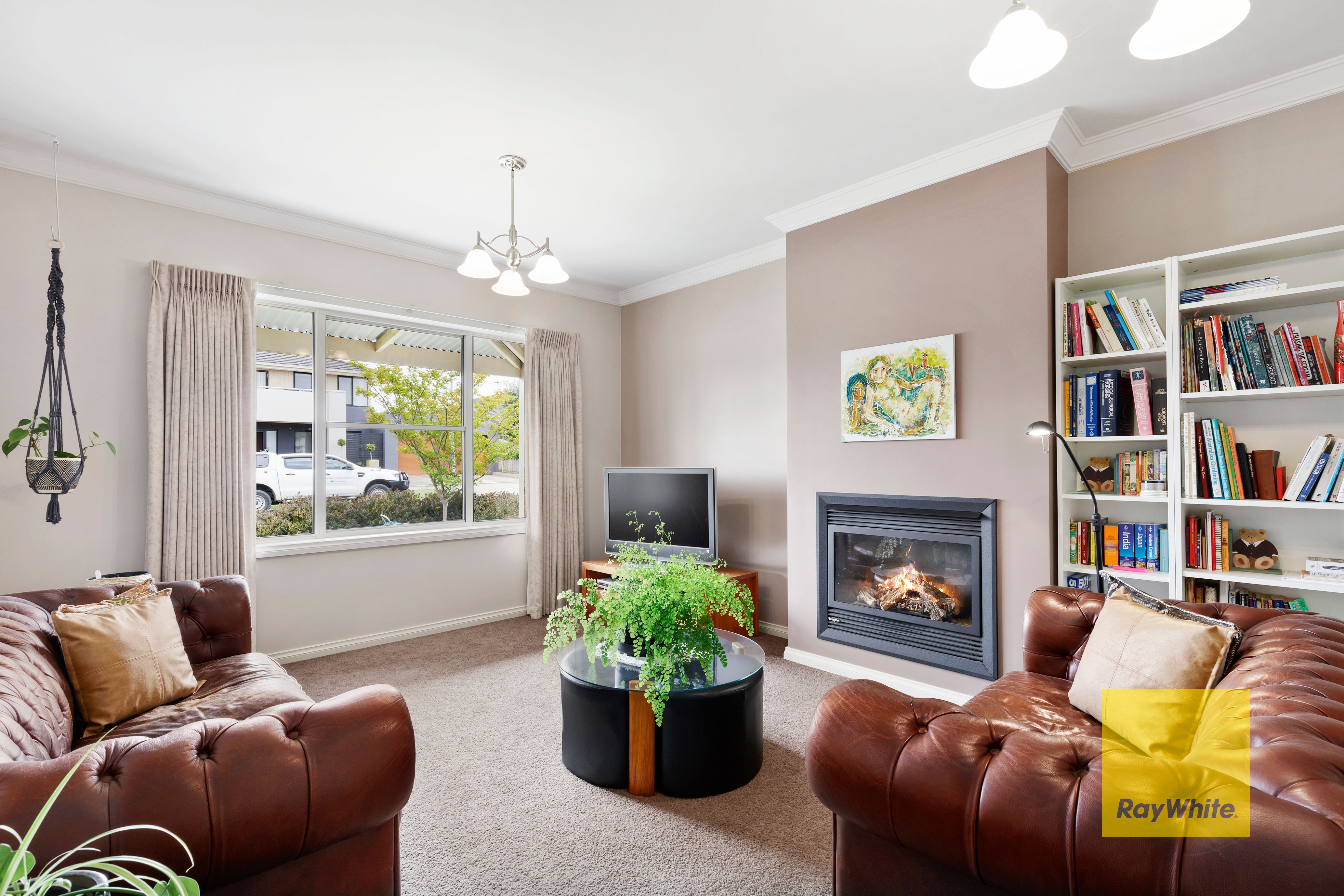 19 Hewat Drive, Highton, VIC 3216