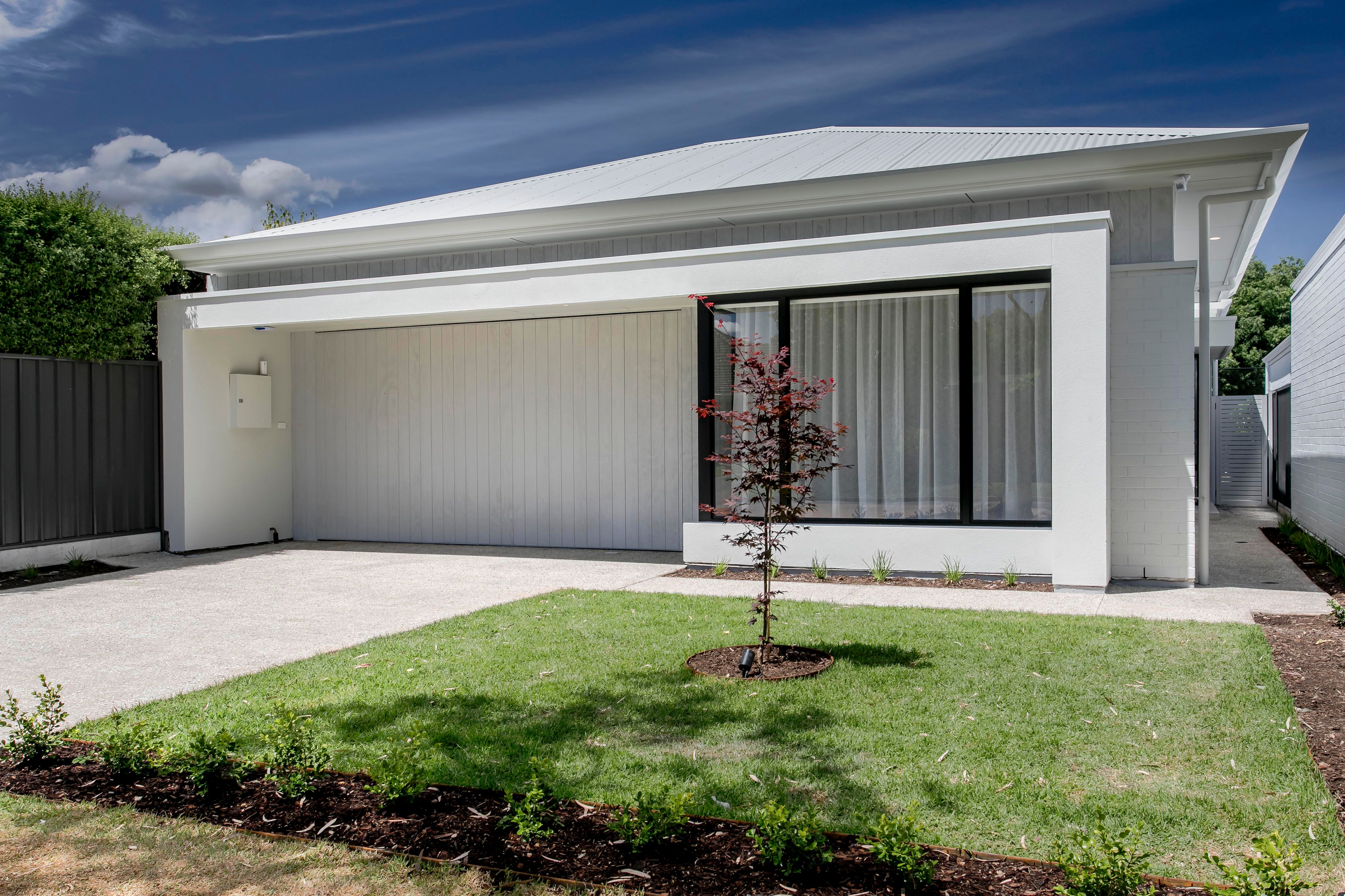 7 Surrey Crescent, Lower Mitcham SA 5062