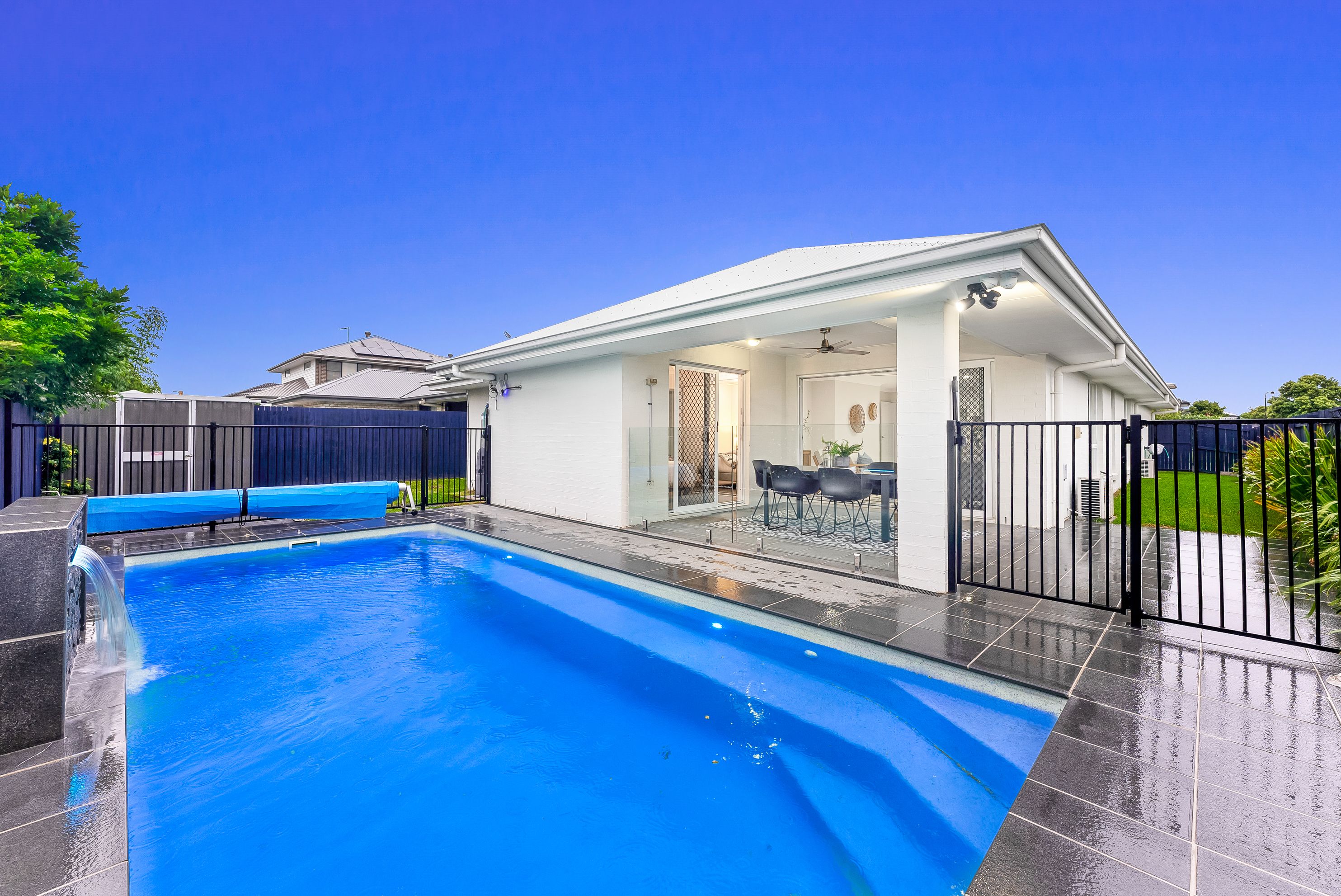 1 Dickson Crescent, North Lakes, QLD 4509