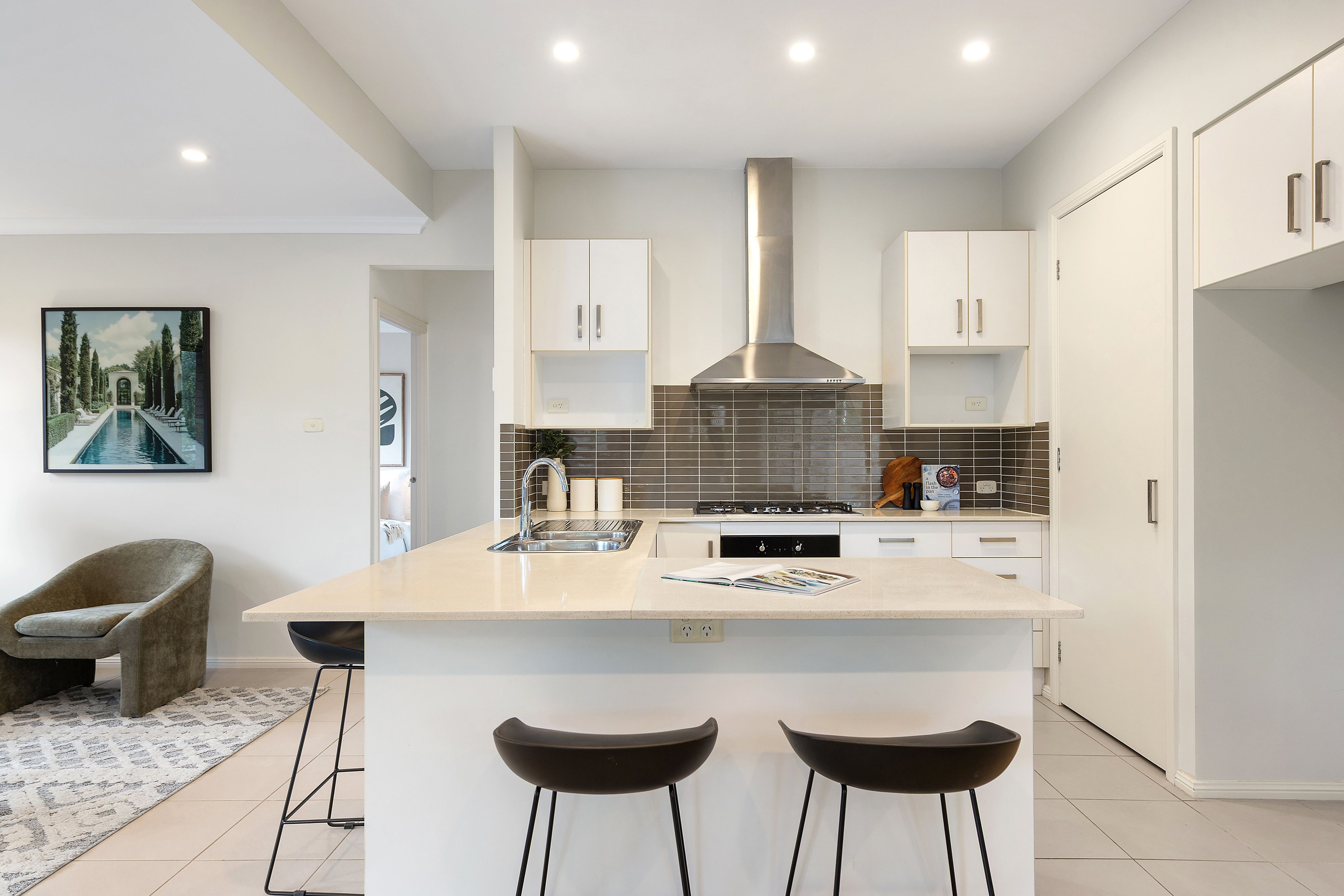 38 Malsbury Road — photo 4 of 11