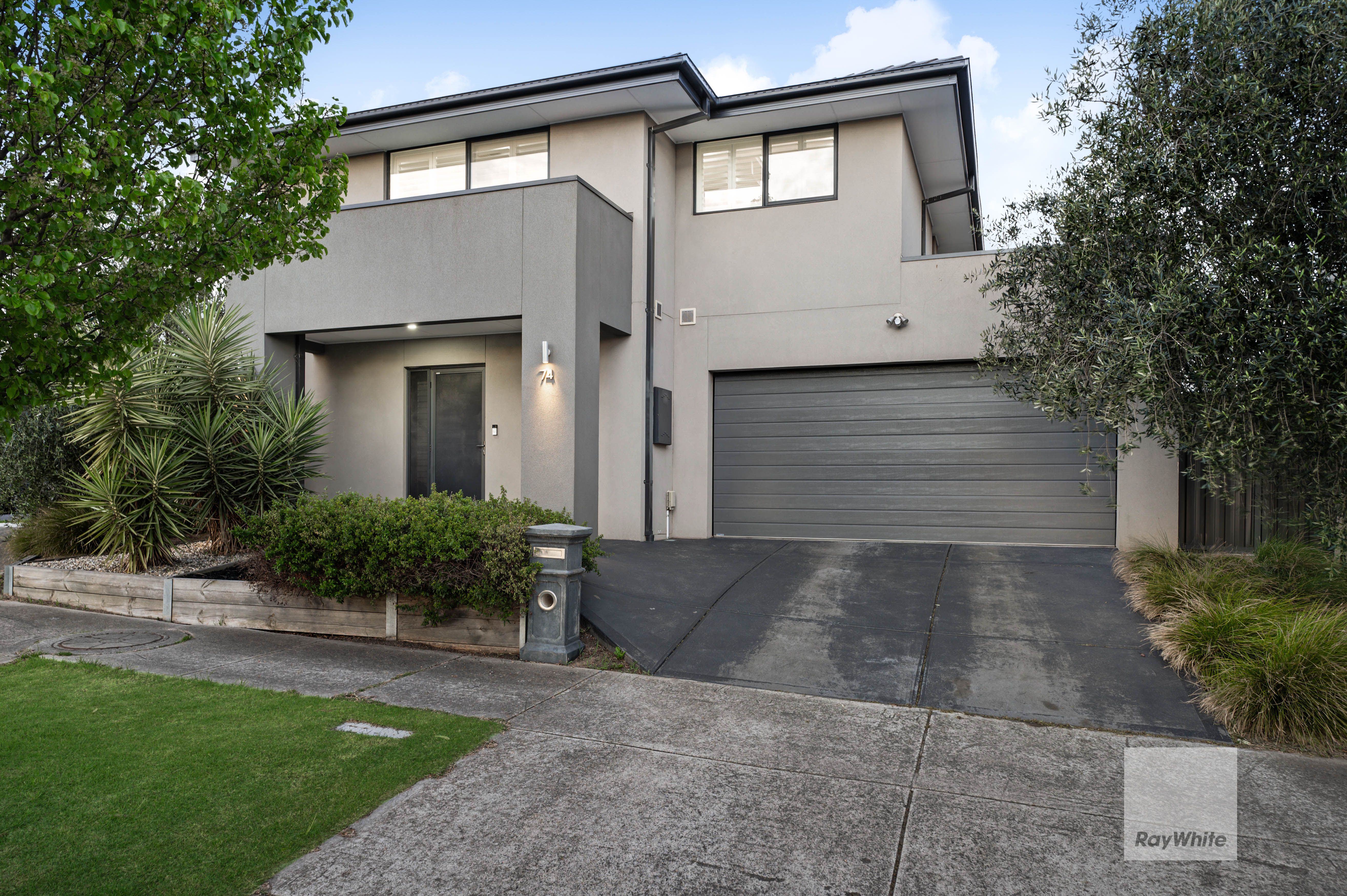 74 Frontier Avenue, Greenvale VIC 3059