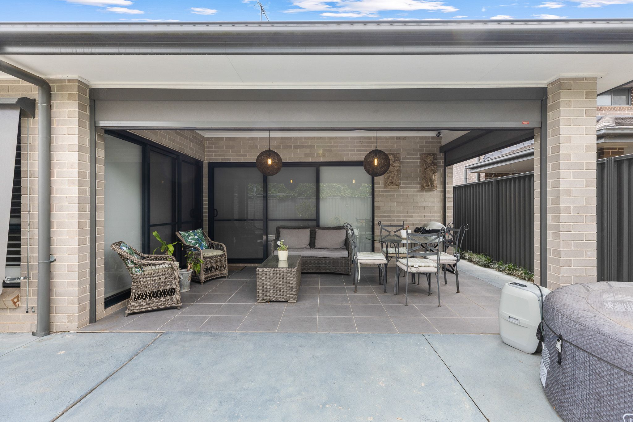 17 Loch Avenue, Glenmore Park, NSW