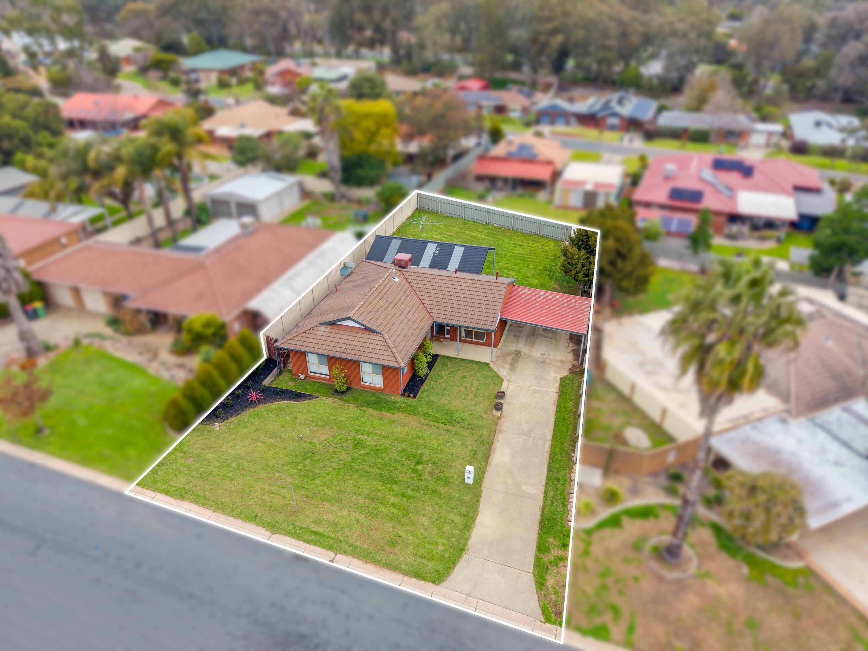 14 Hauteville Street, Thurgoona, NSW 2640