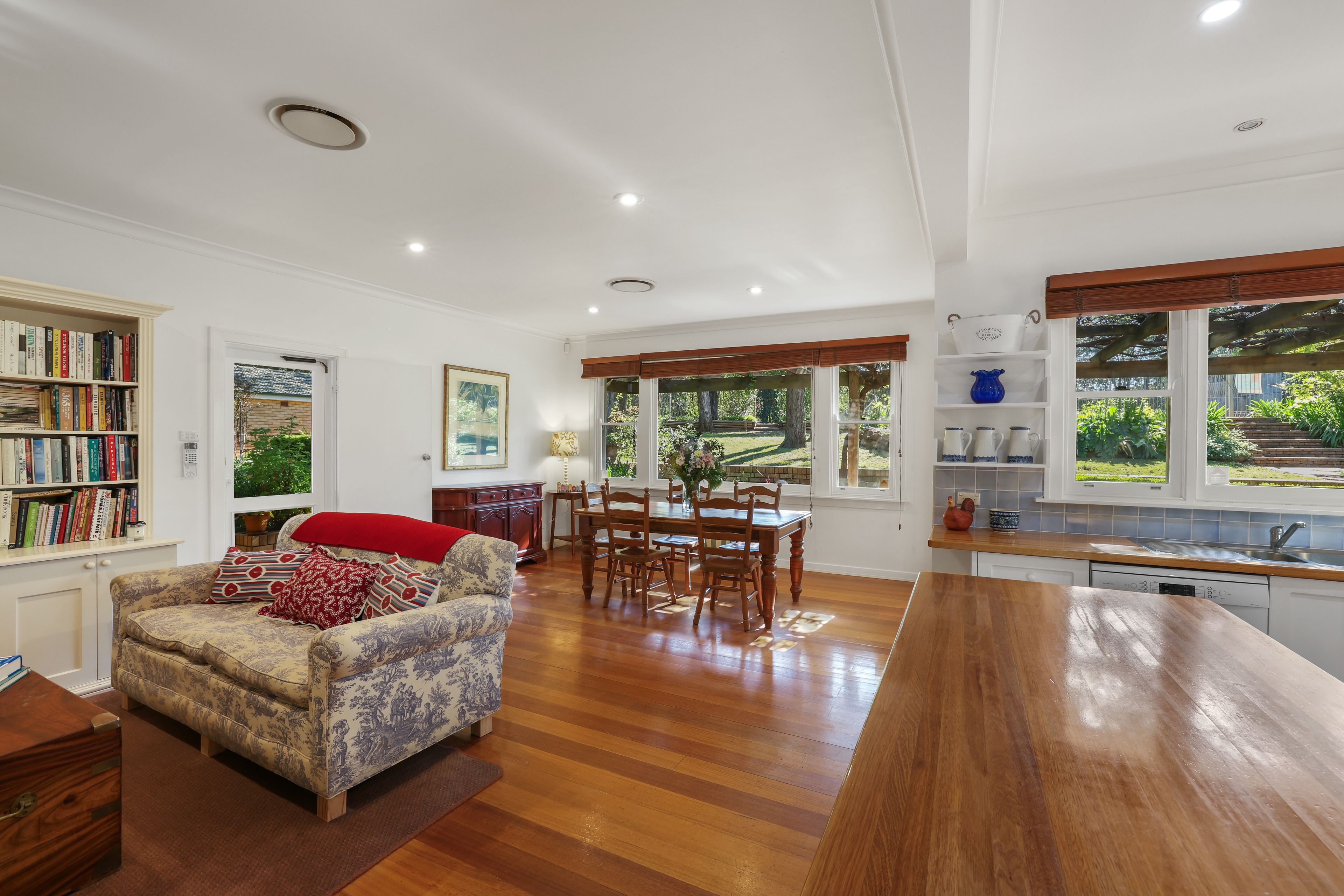 153 Whylandra Street — photo 10 of 27