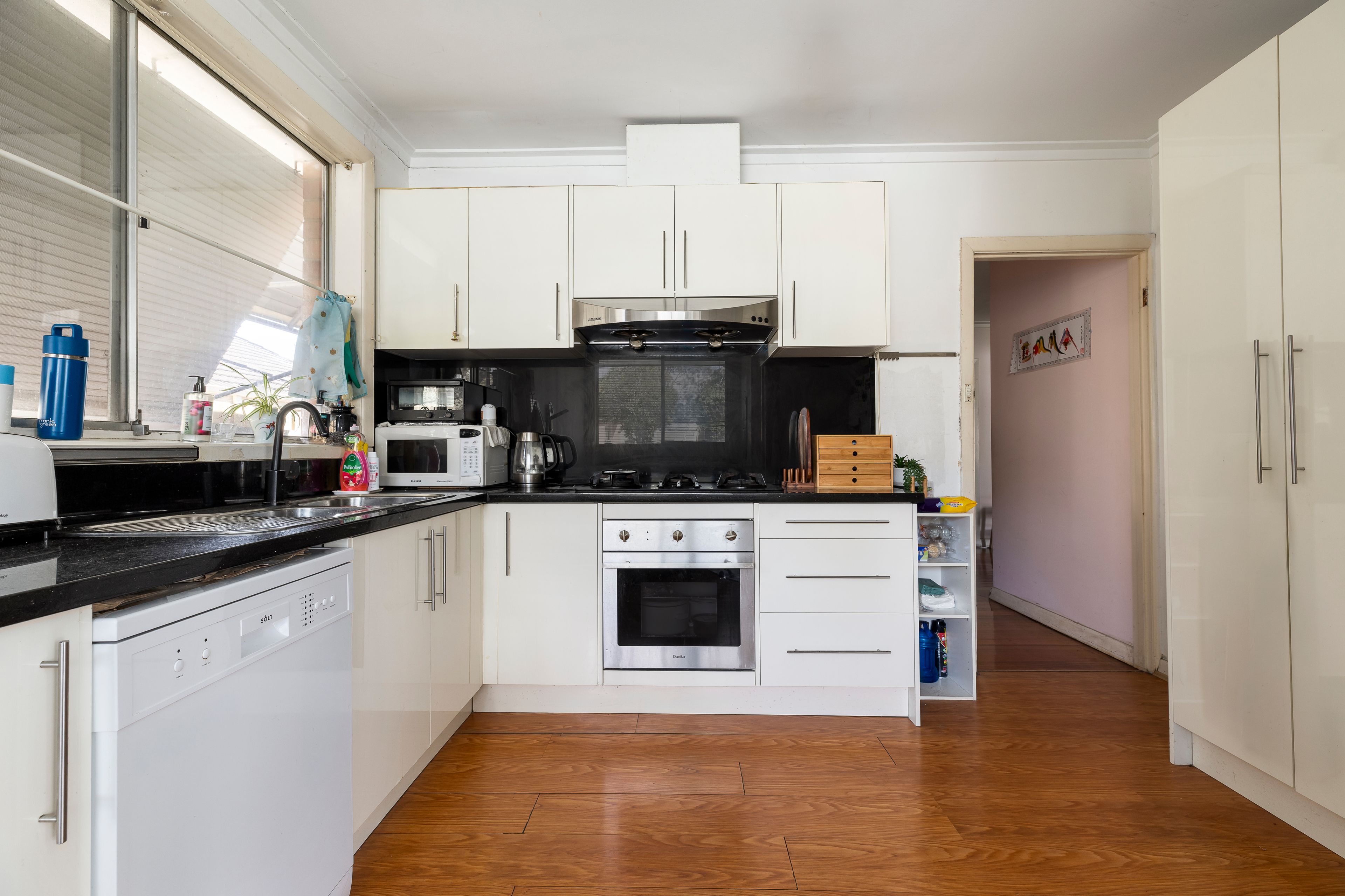 11 Argyll Street — photo 4 of 9