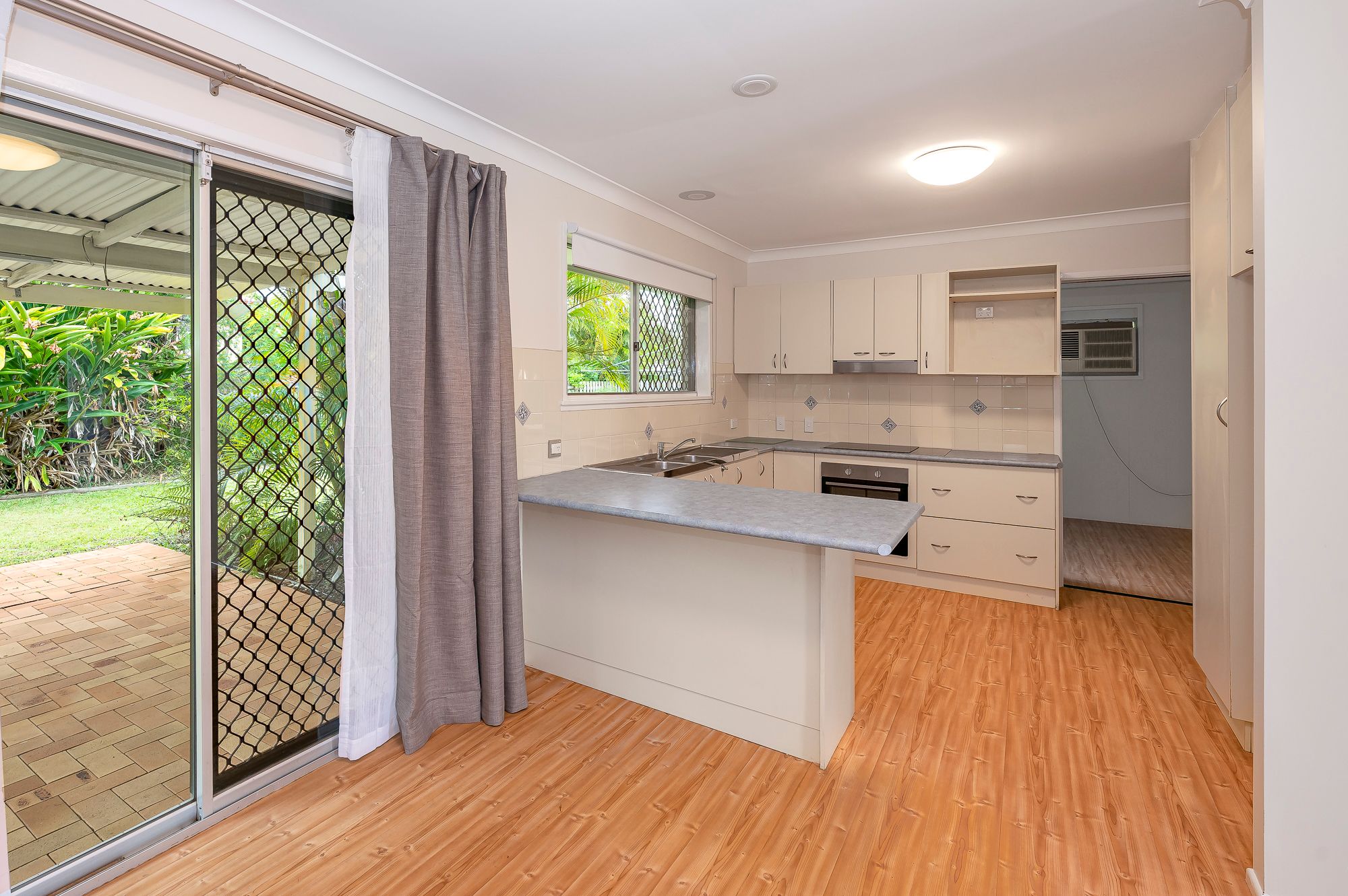 2 Pleasant Court, Albany Creek, QLD 4035