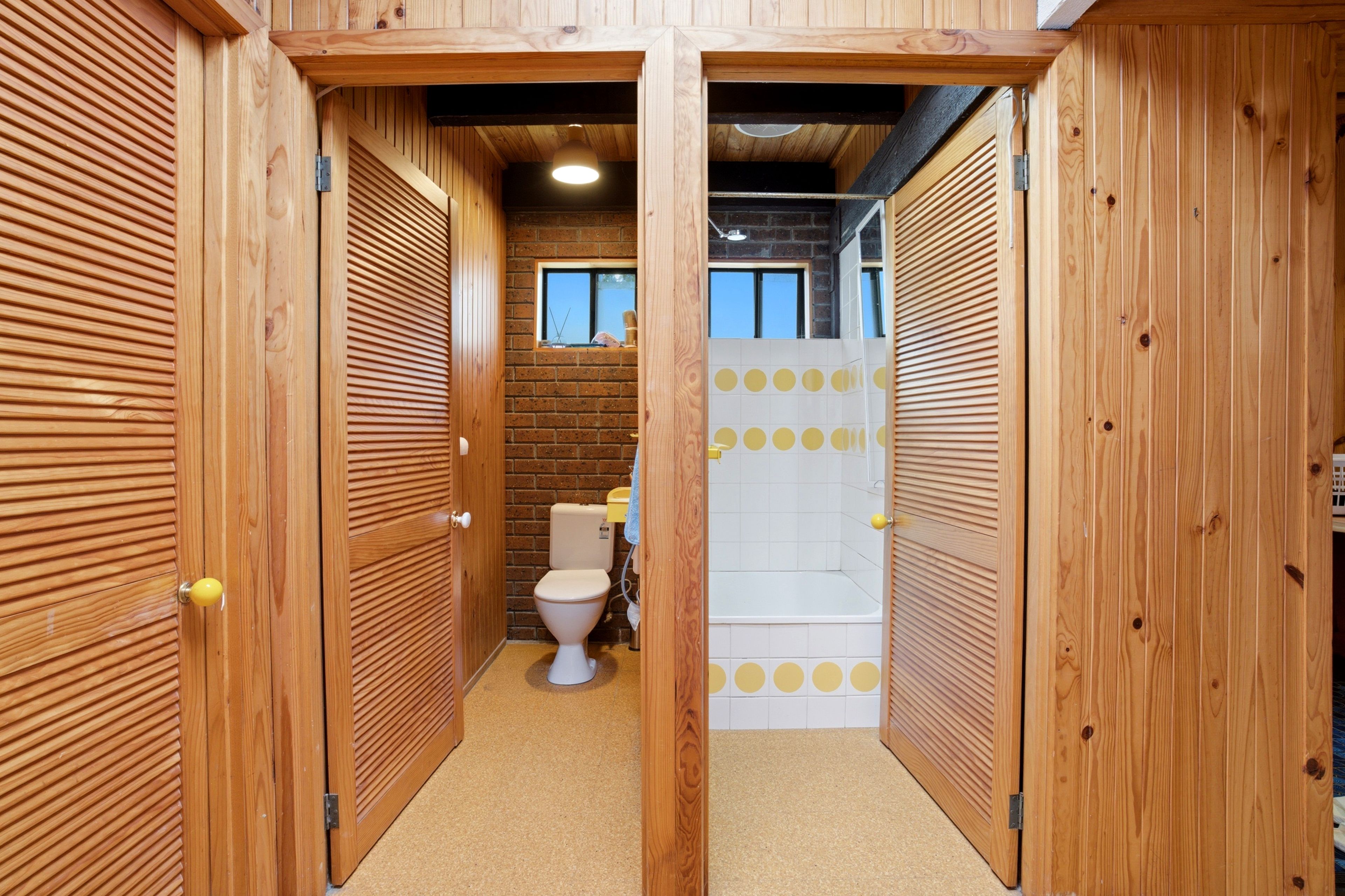 15 Lansdown Street — photo 8 of 11