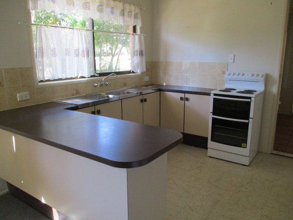 2 Leigh Street, Deception Bay, QLD 4508