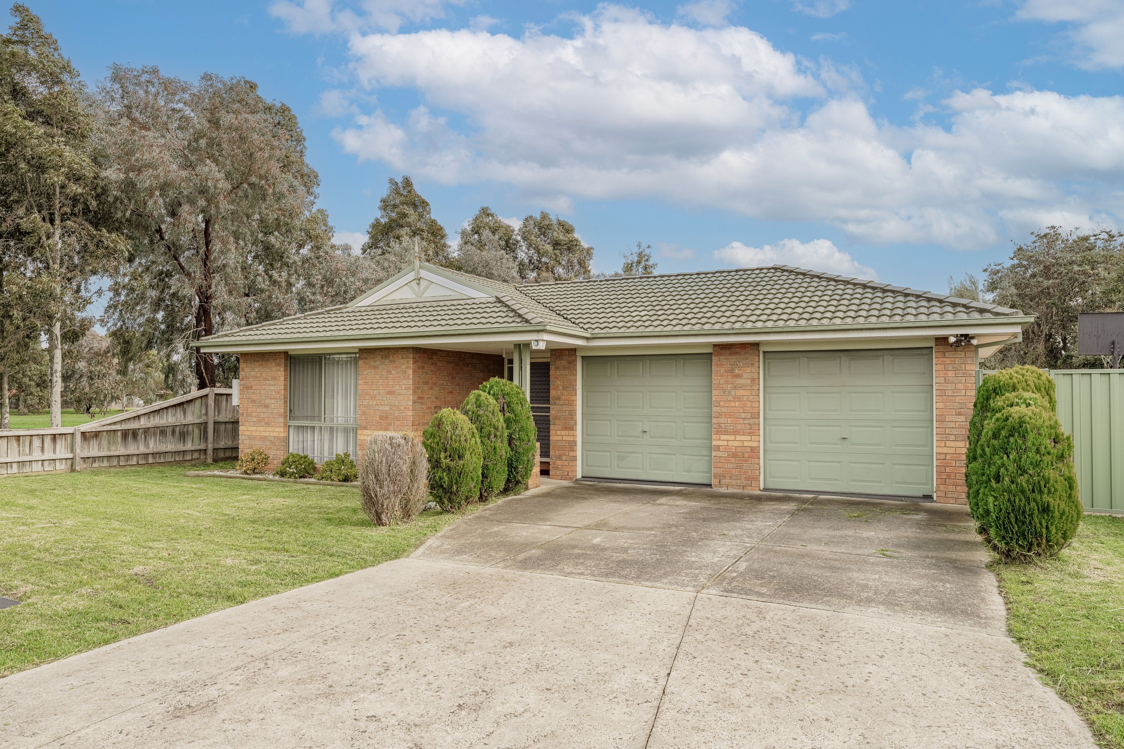 39 Genista Road, Cranbourne West, VIC 3977