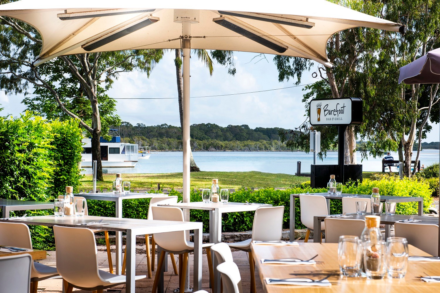 Barefoot Bar & Grill Located at 5/ 269 Gympie Terrace, Noosaville, QLD 4566