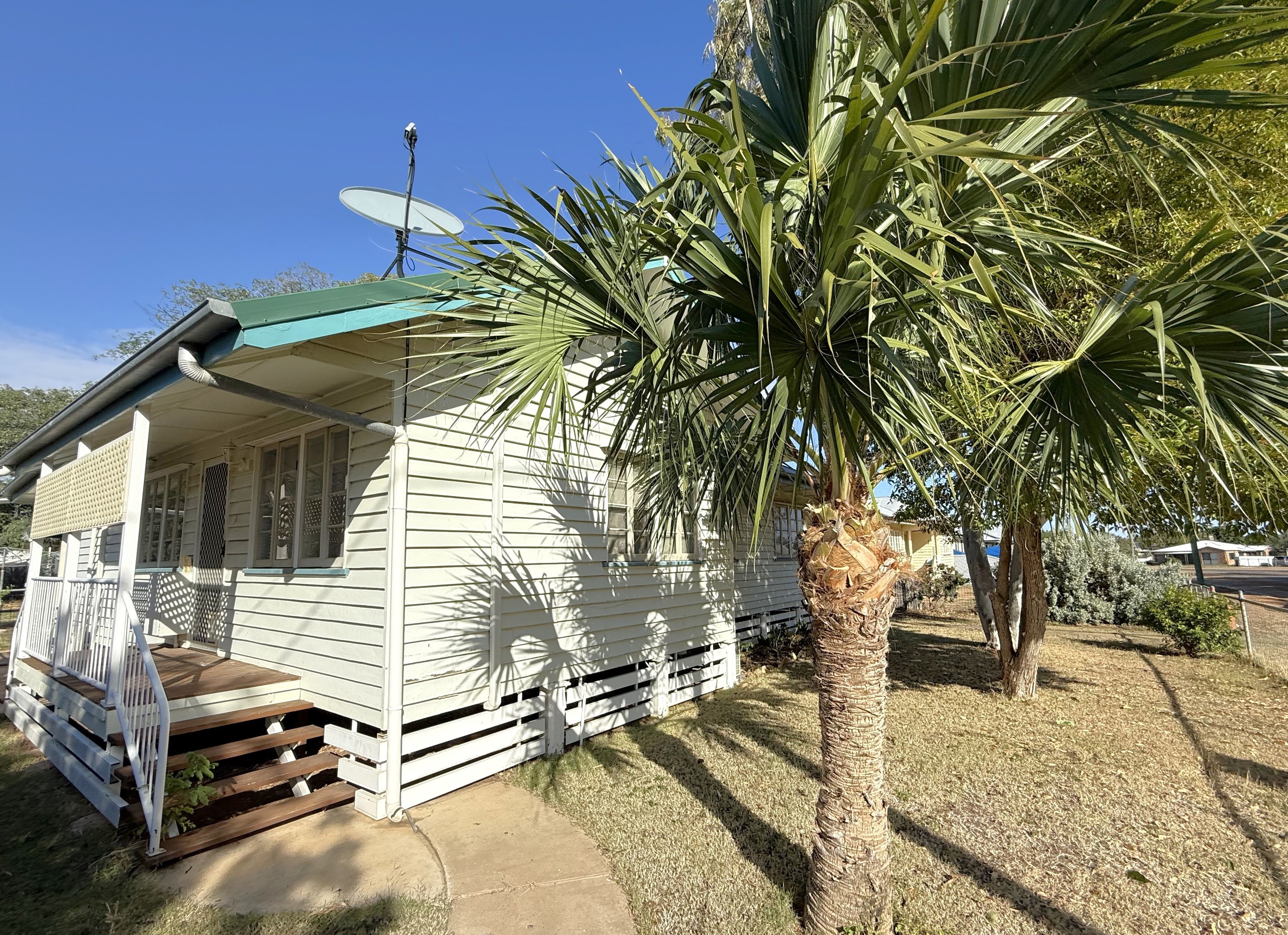 7 Heron Street, Longreach, QLD 4730