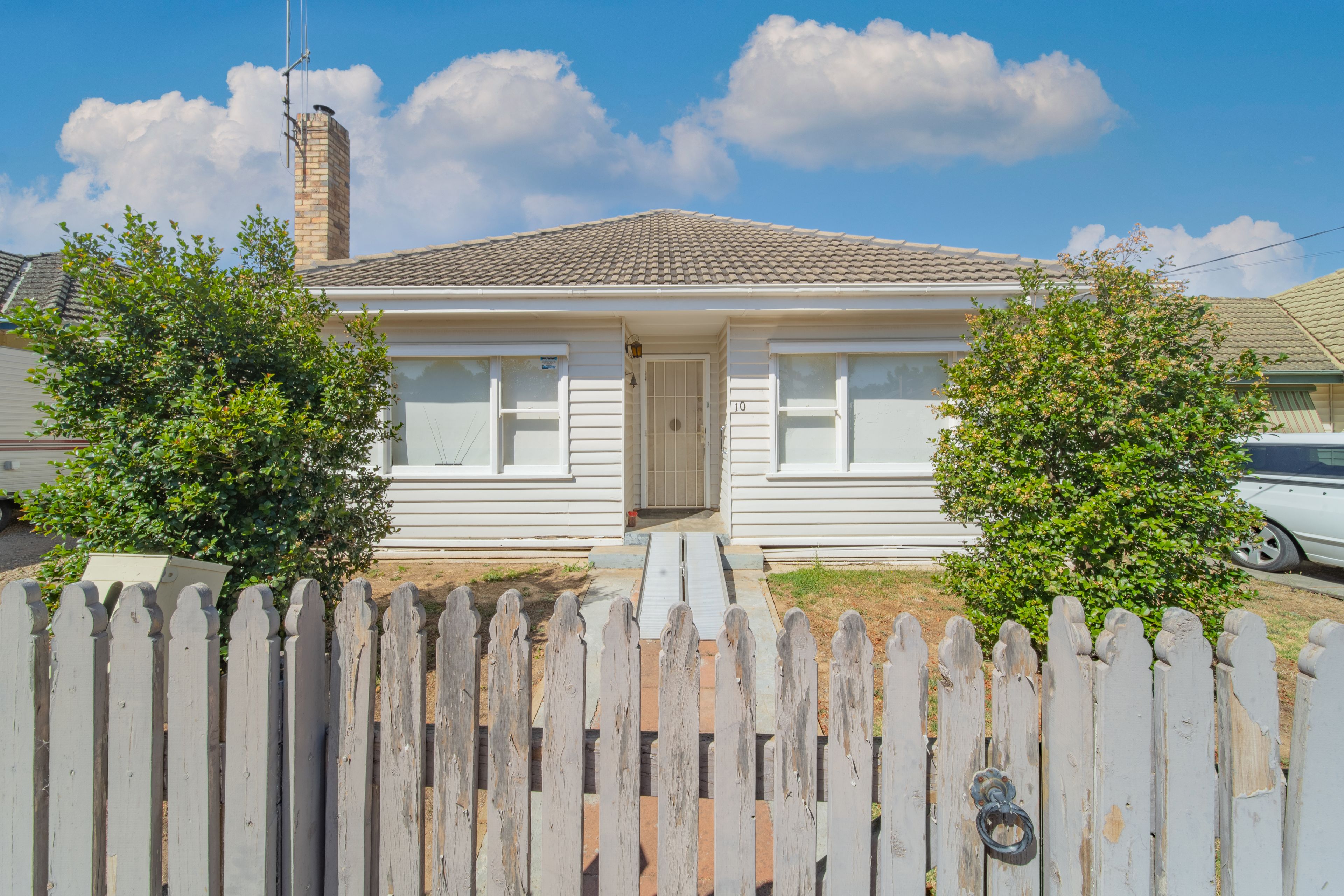 10 Semmens Street, Long Gully, VIC 3550