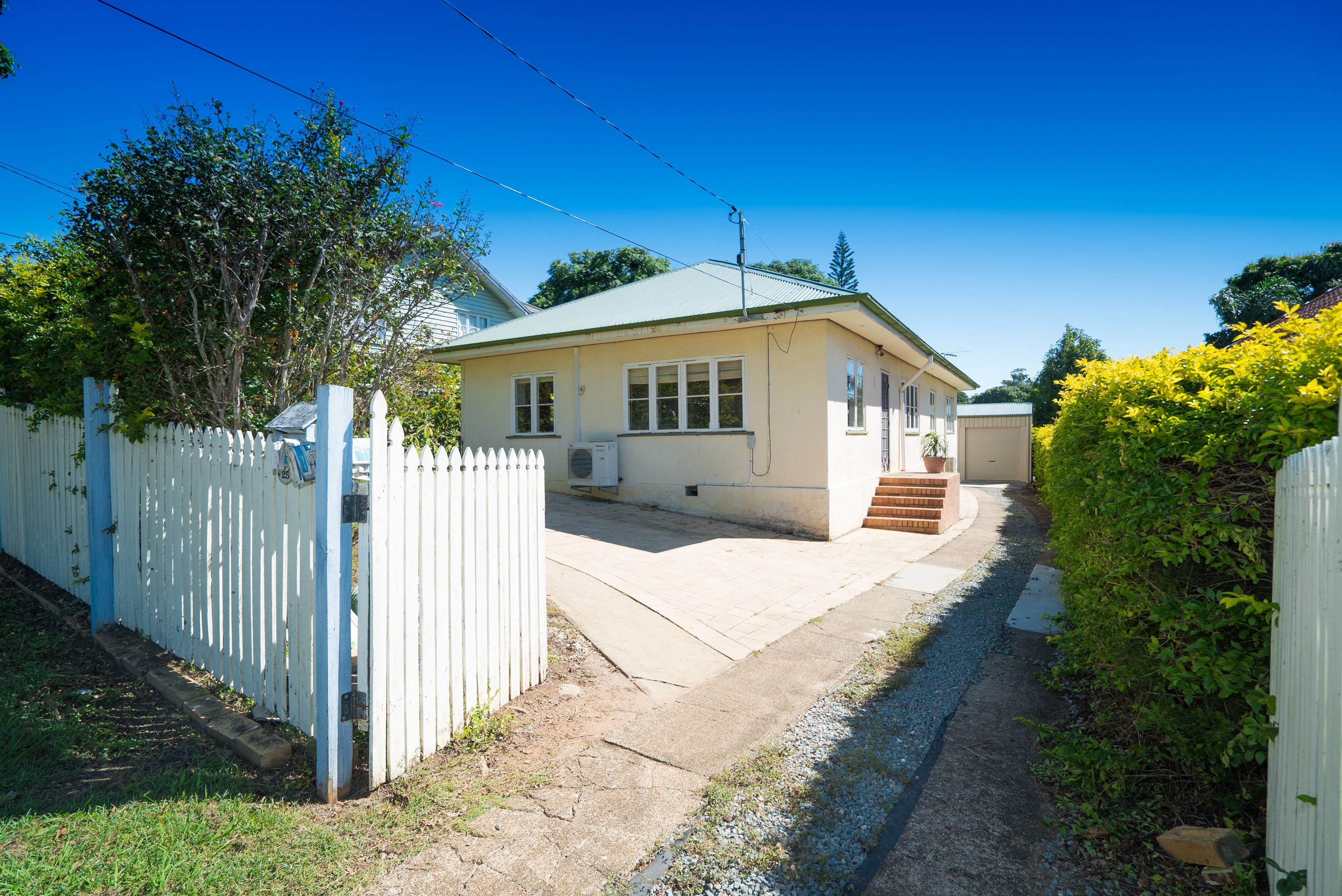 25 Weal Street, Tarragindi, QLD 4121