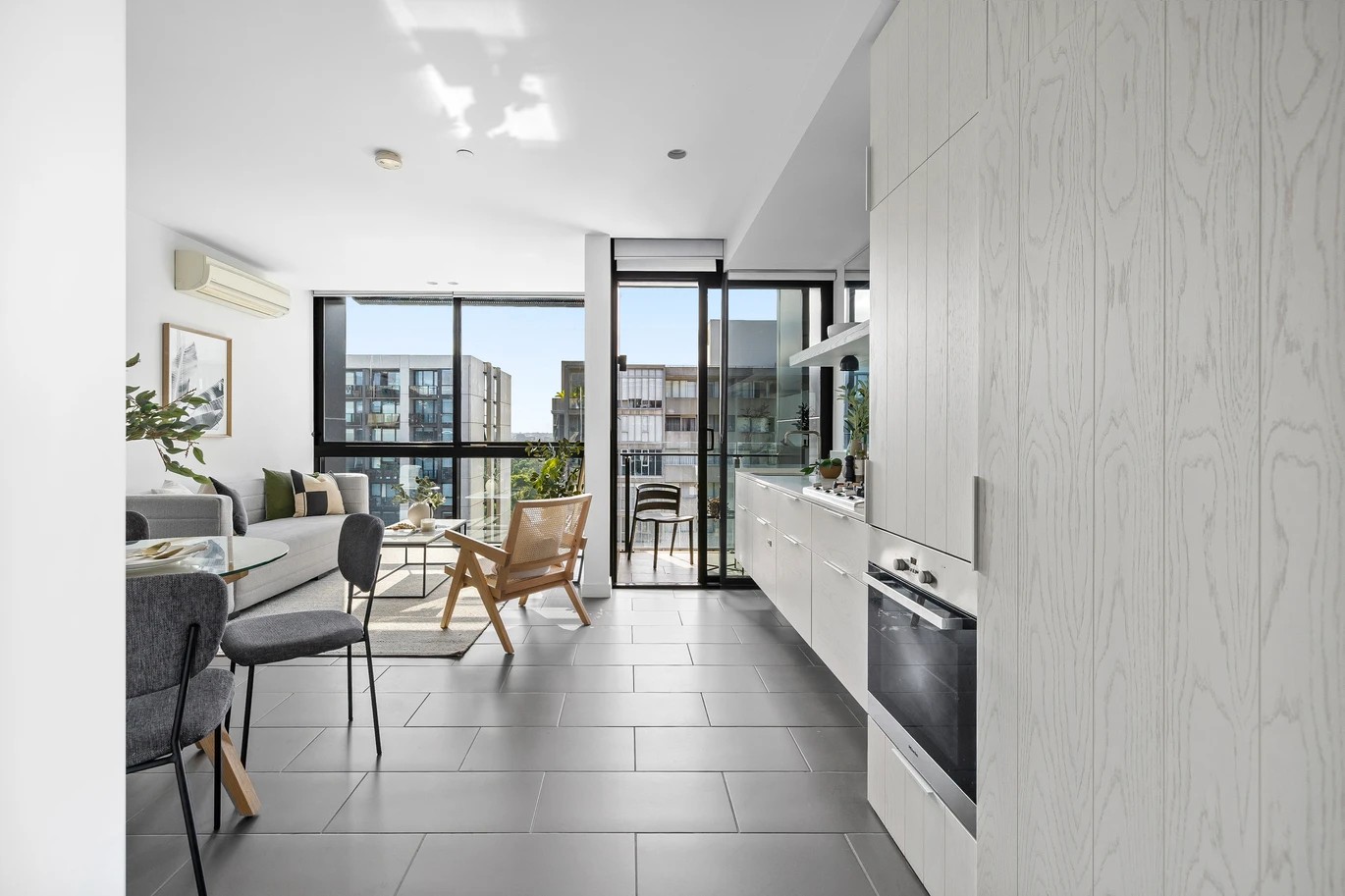2010/22 Dorcas Street, Southbank, VIC 3006