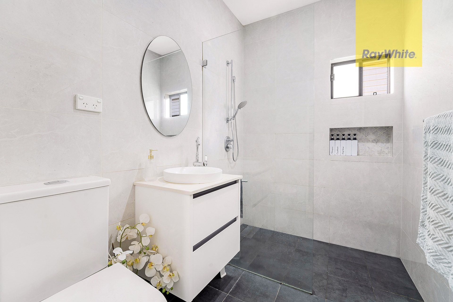 84 Fairfield Road — photo 9 of 12