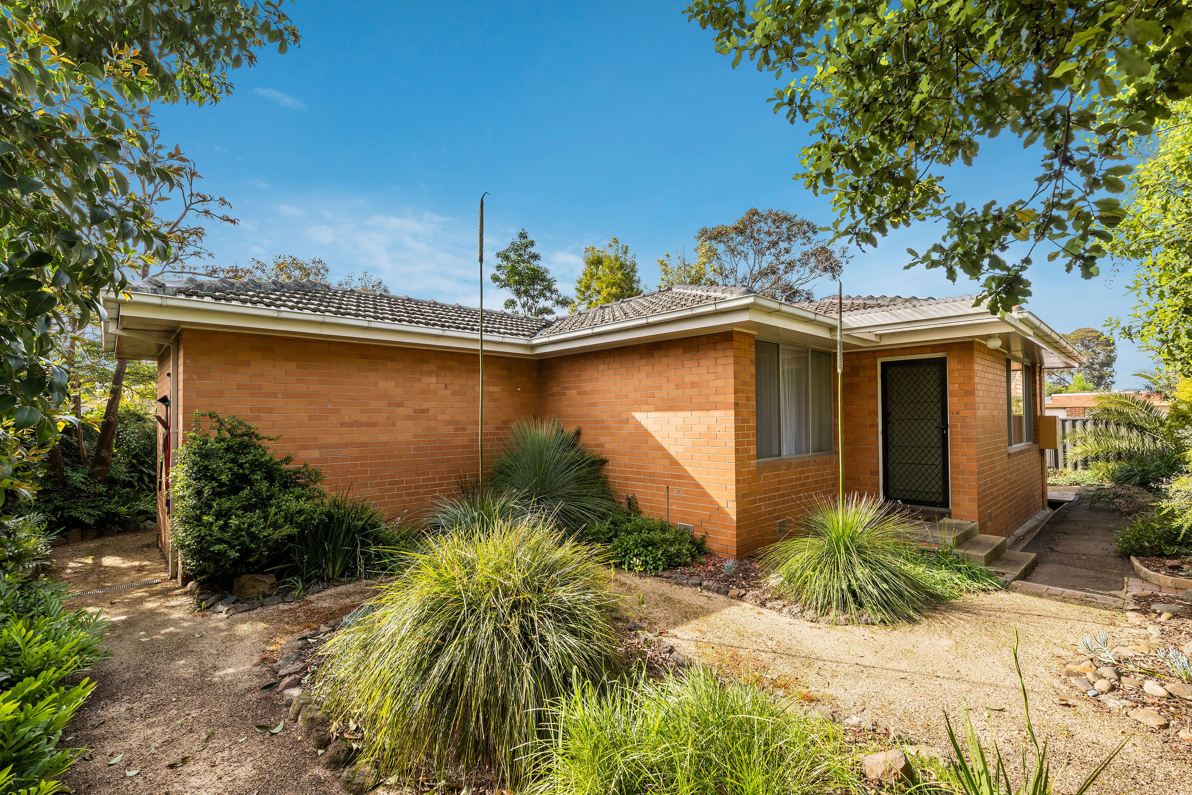 2/262 Waiora Road, Macleod VIC 3085