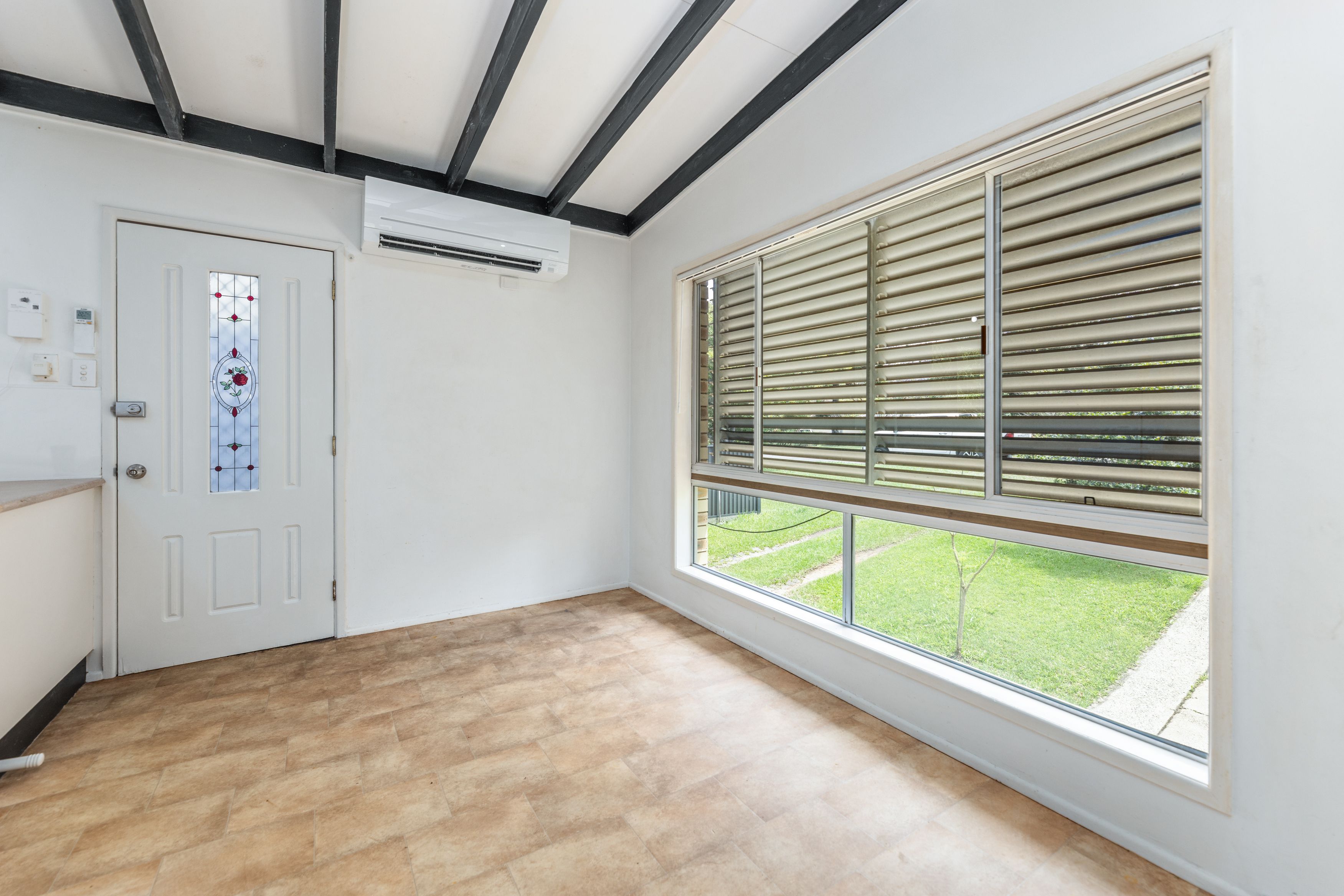 13 Wararba Crescent — photo 3 of 13