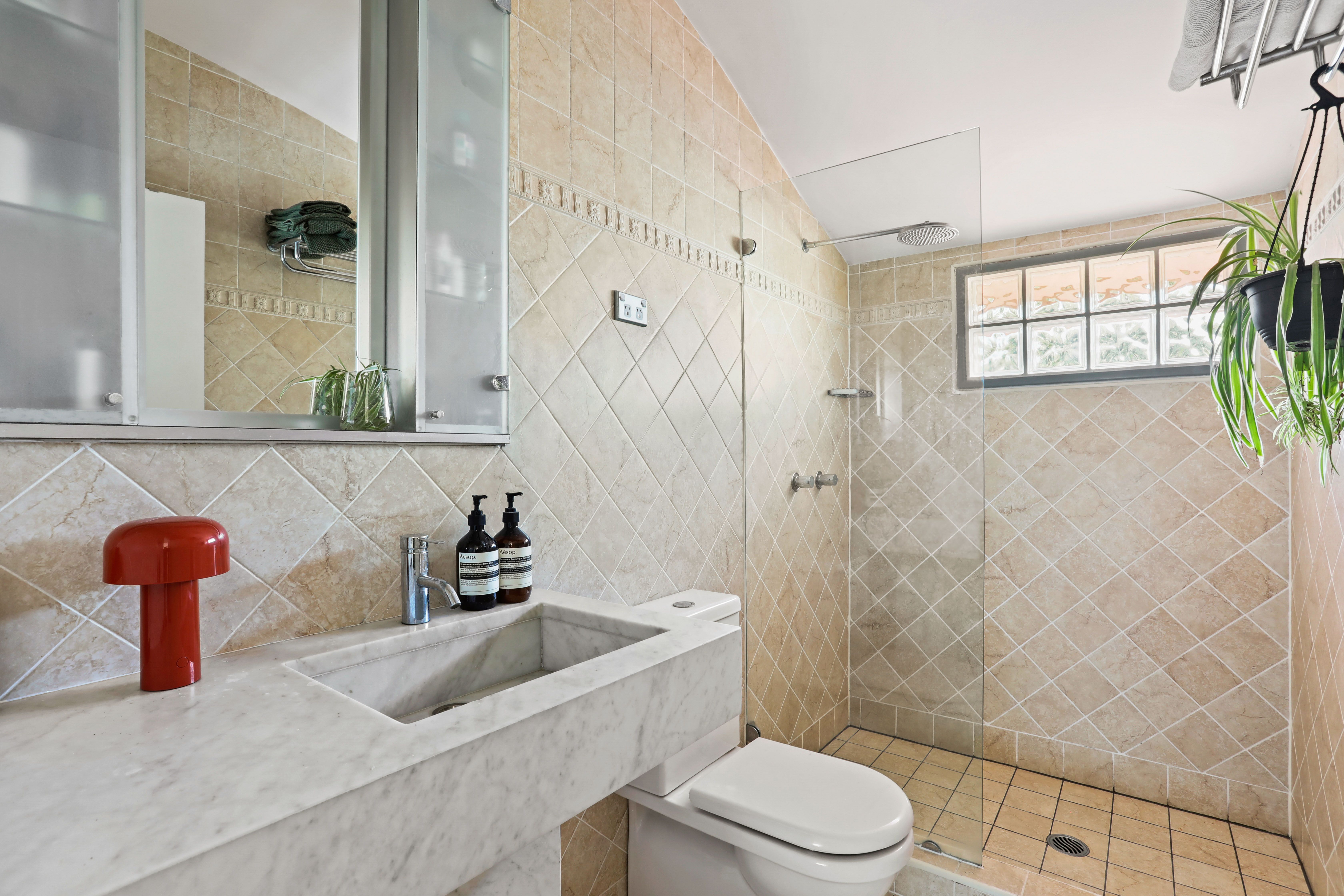 2-37-langlee-avenue-waverley-nsw-2024-sold-apartment-unlimited