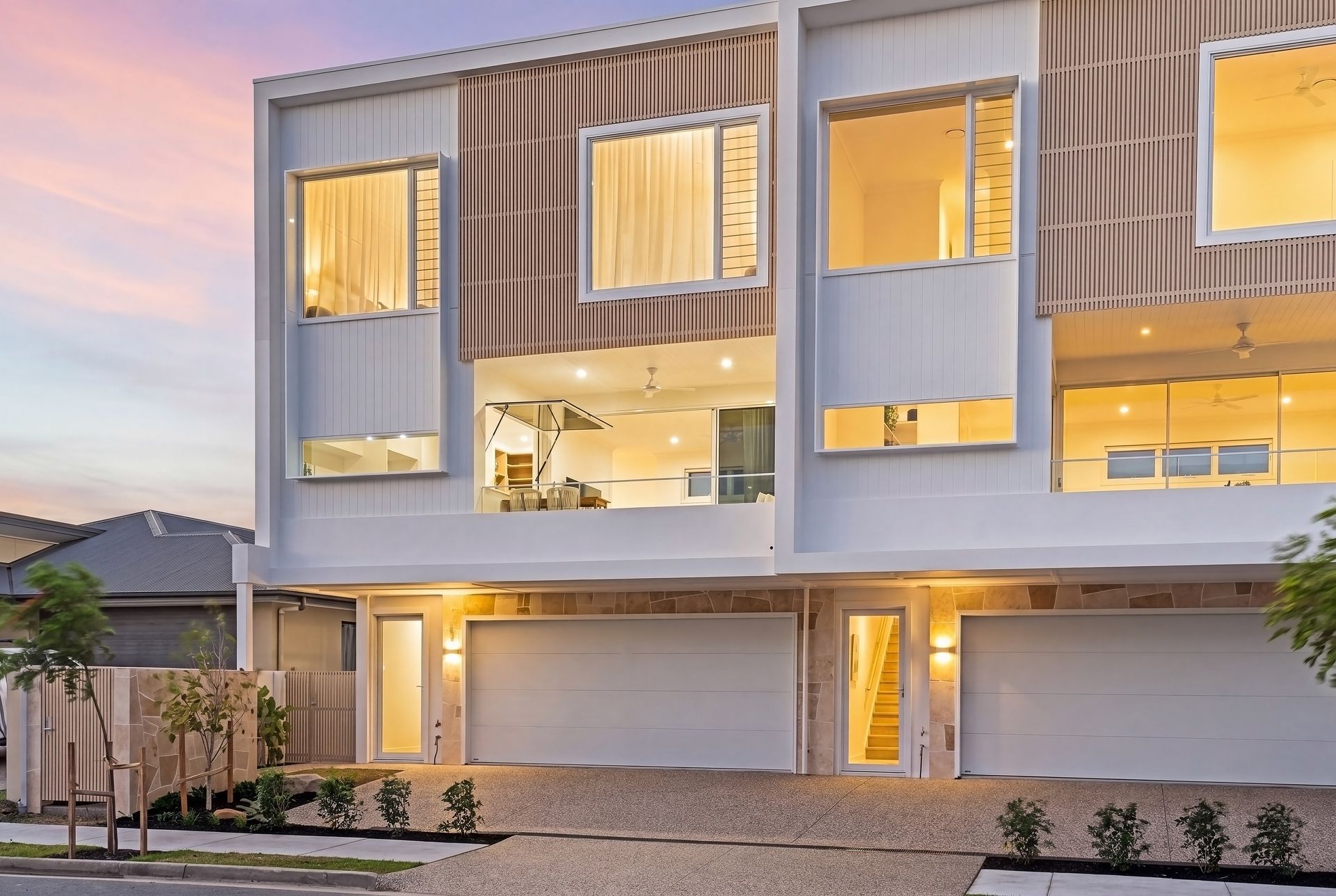 Townhouse for Sale - 1/84 The Esplanade, Paradise Point, QLD 4216 image 4
