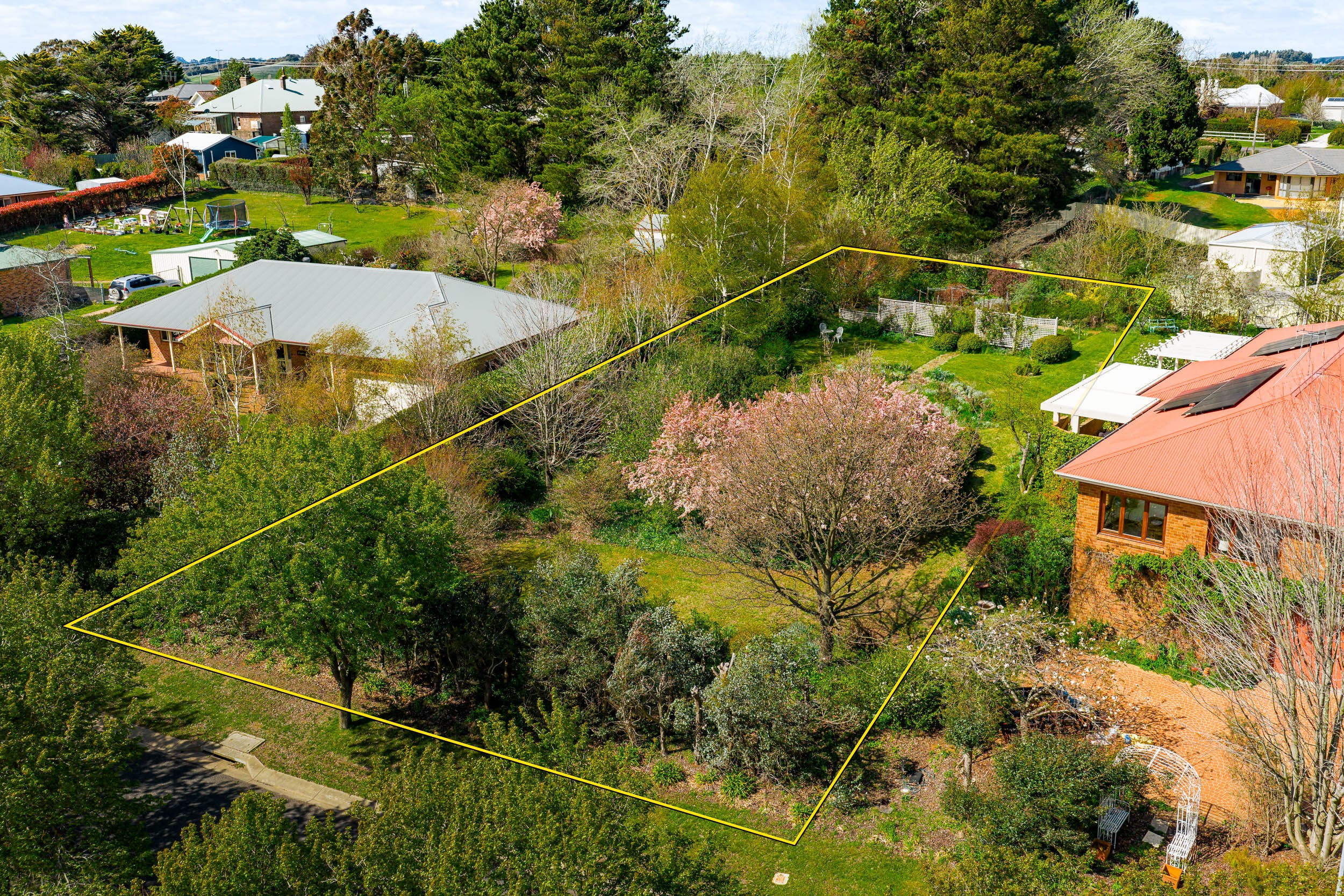 12 Barry Place, Crookwell, NSW 2583