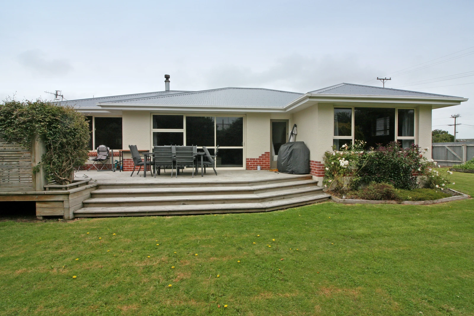 44 West Plains Road, Waikiwi, Invercargill