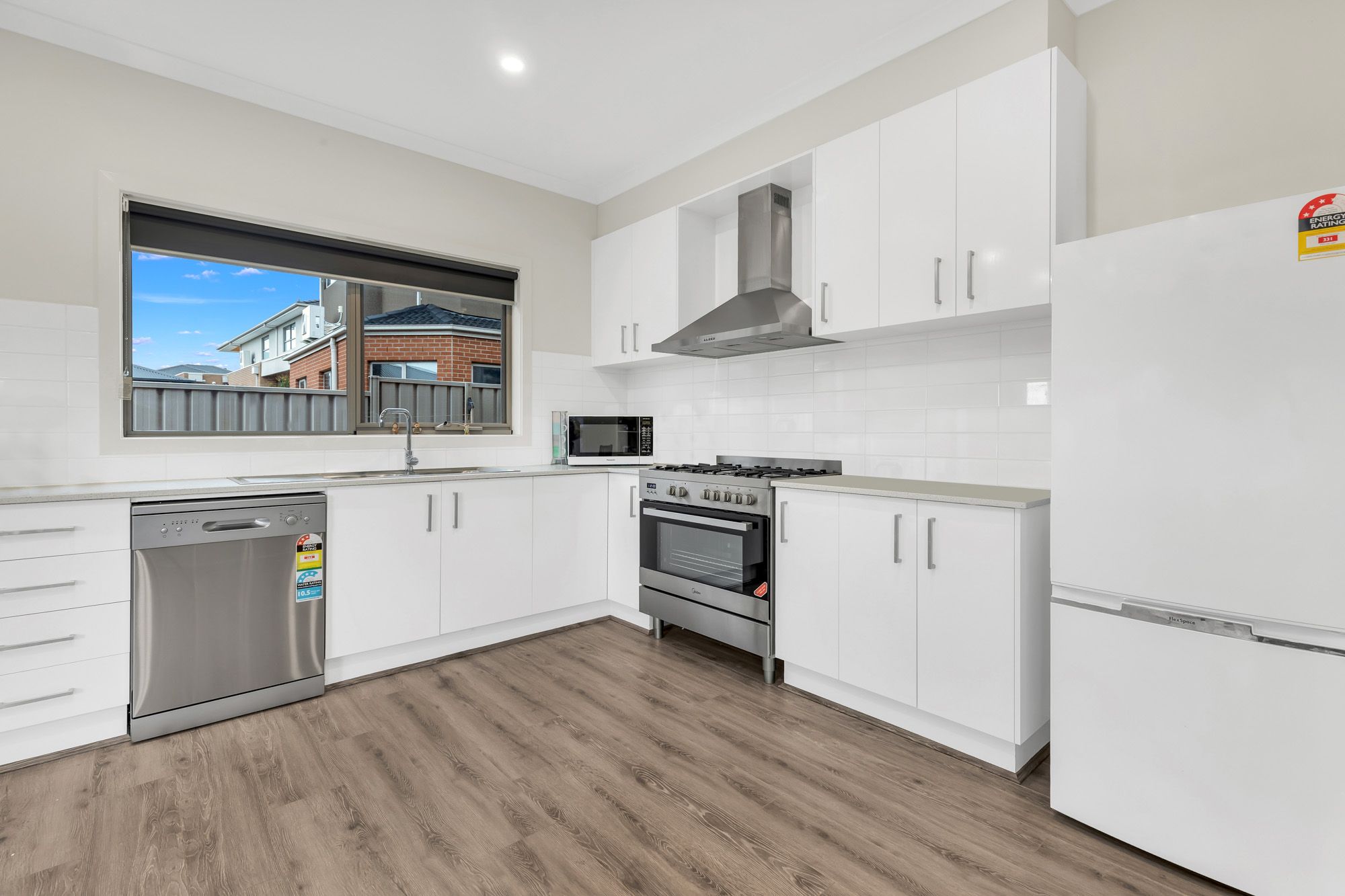 2/294 Bethany Road, Tarneit, VIC 3029