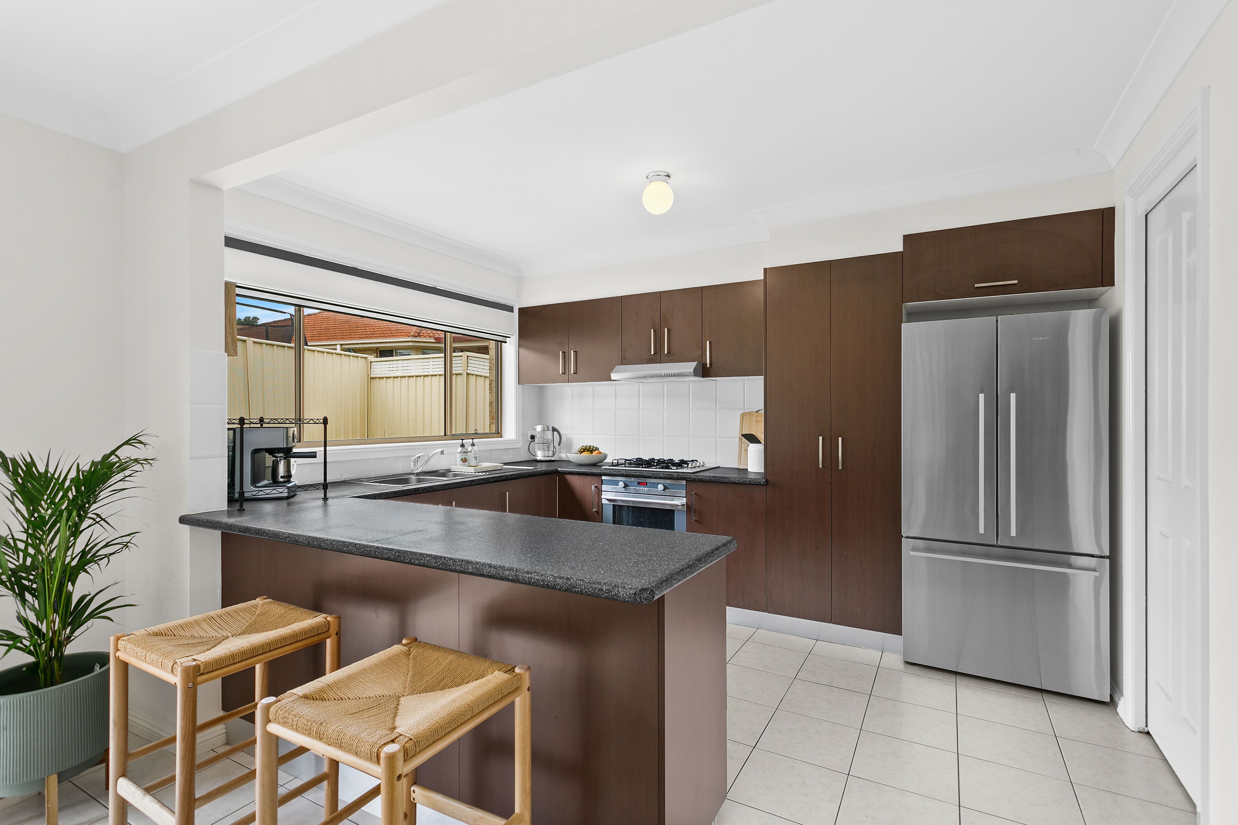 1 Eucumbene Avenue, Flinders, NSW 2529